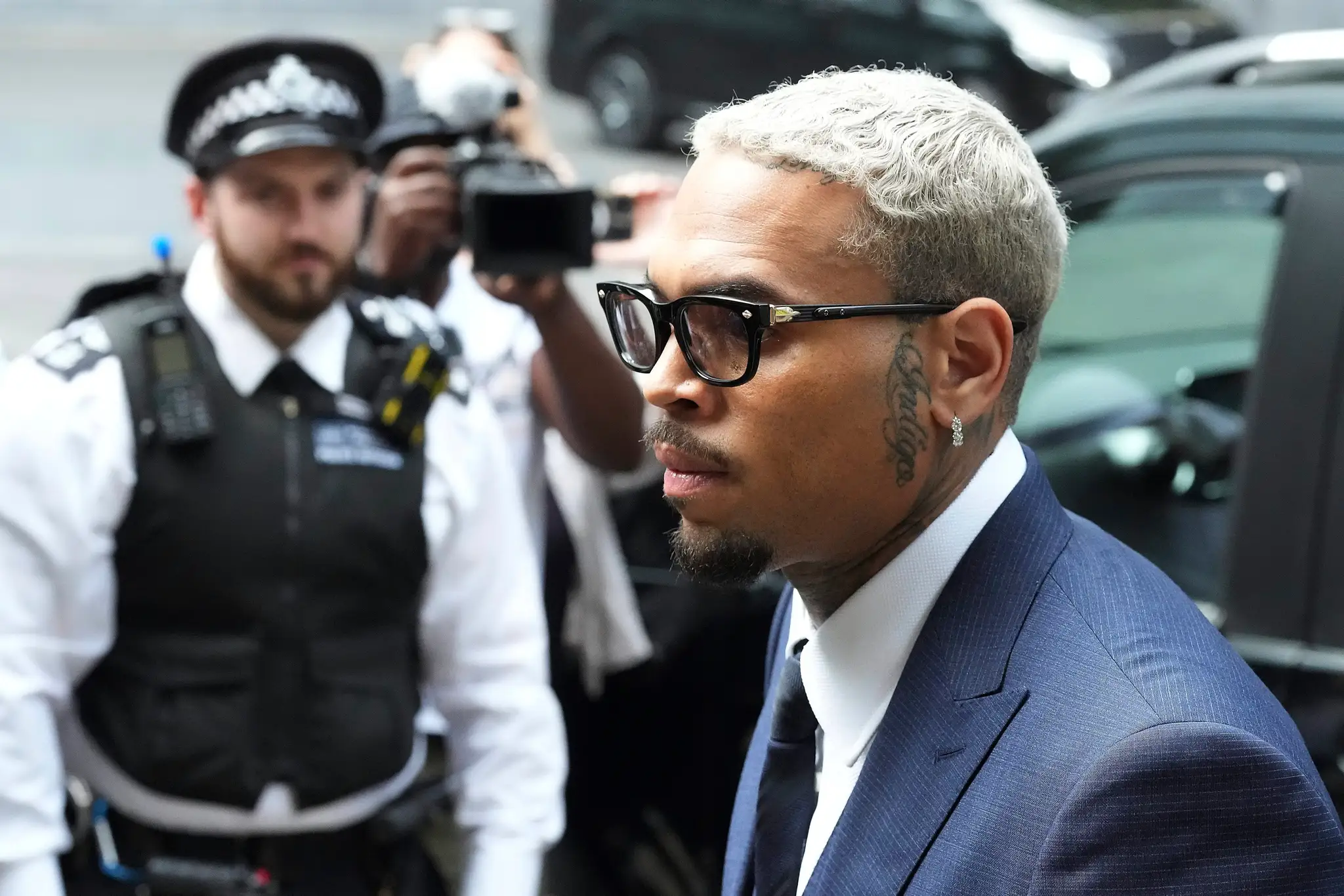 Chris Brown na súde: Spevák vyhlásil, že je nevinný