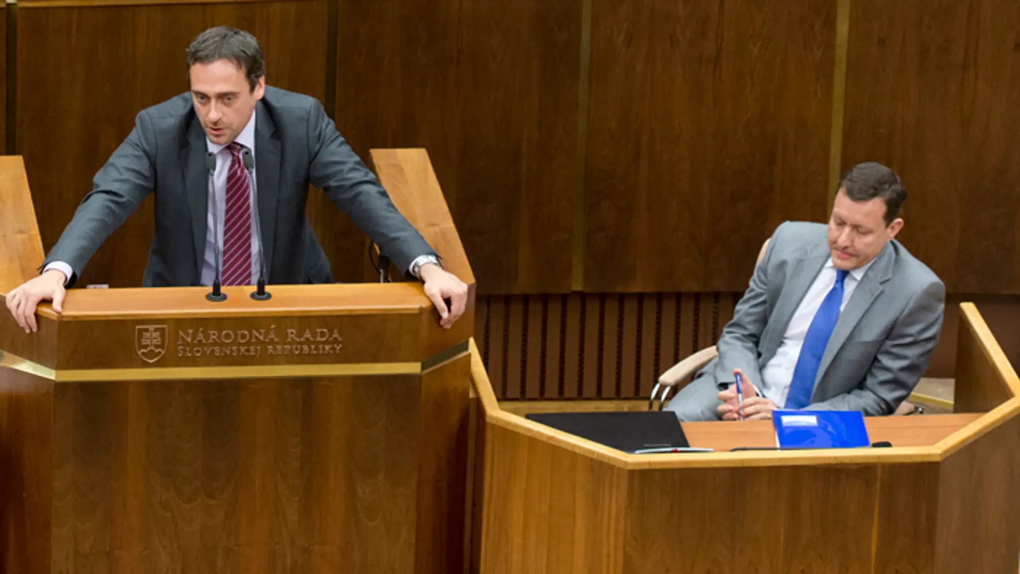 Jozef Rajtár (SaS) a Daniel Lipšic (OĽANO - NOVA) na archívnej snímke.