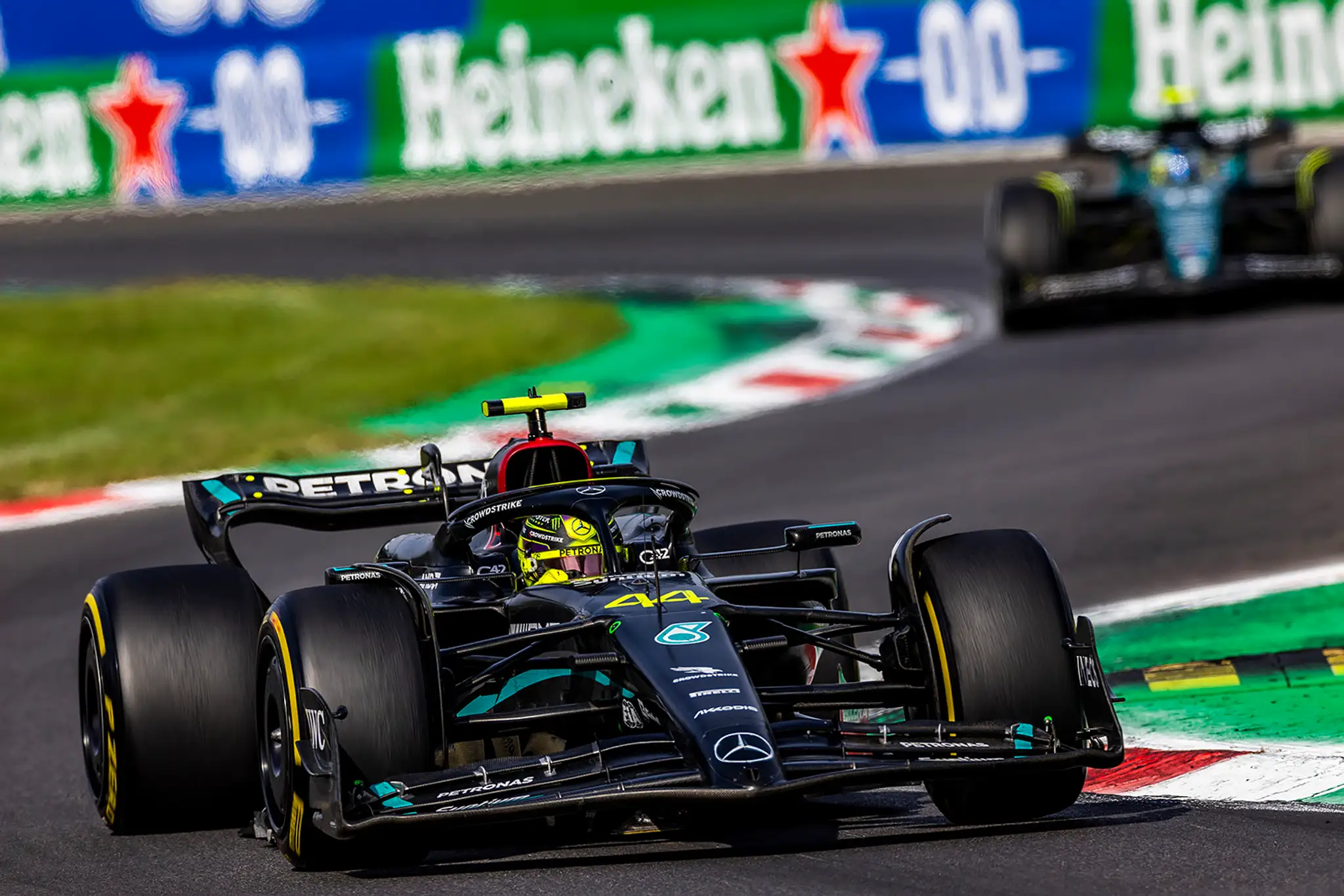Lewis Hamilton na Mercedese.