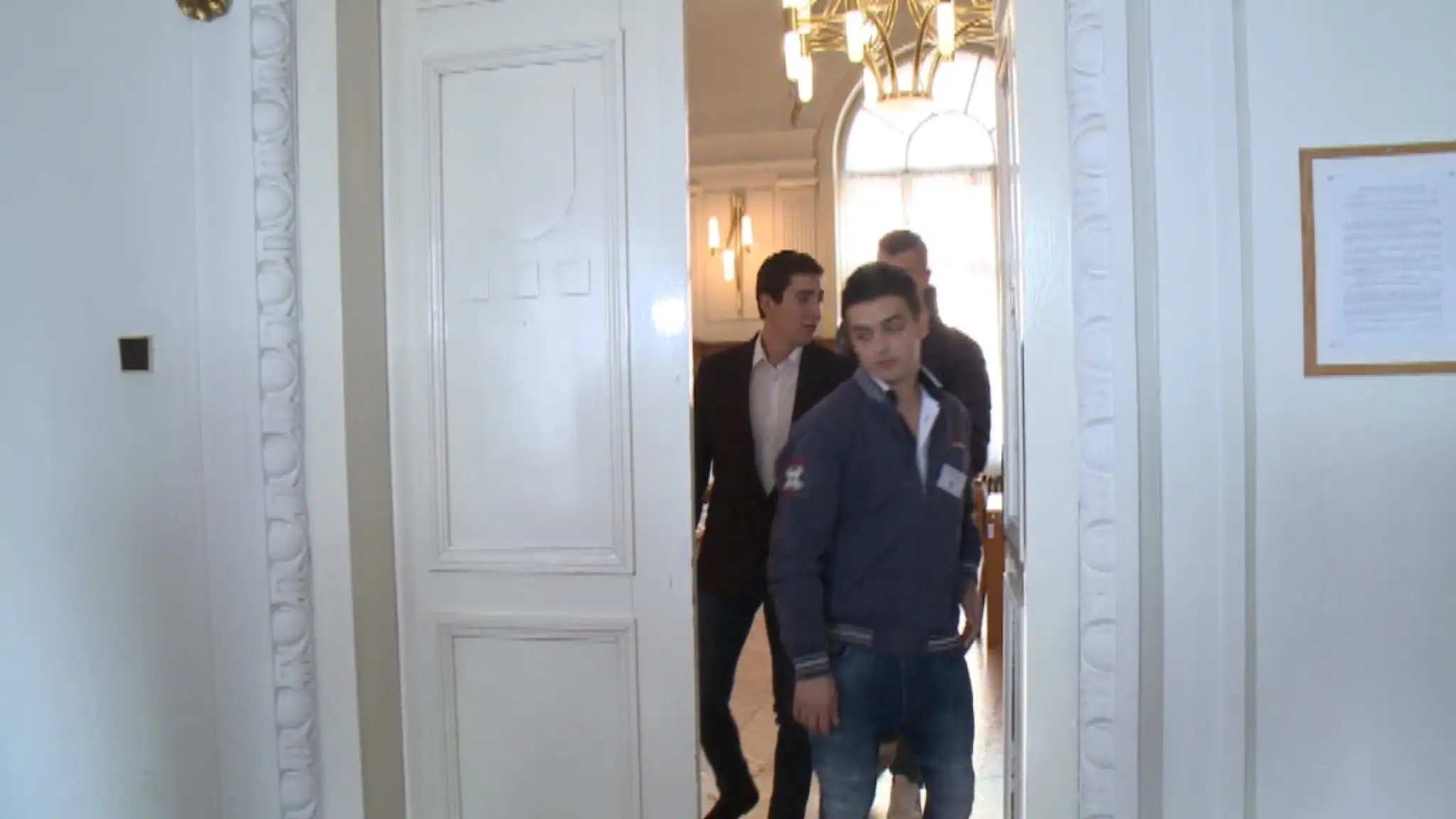 Hokejisti sa postavili pred súd