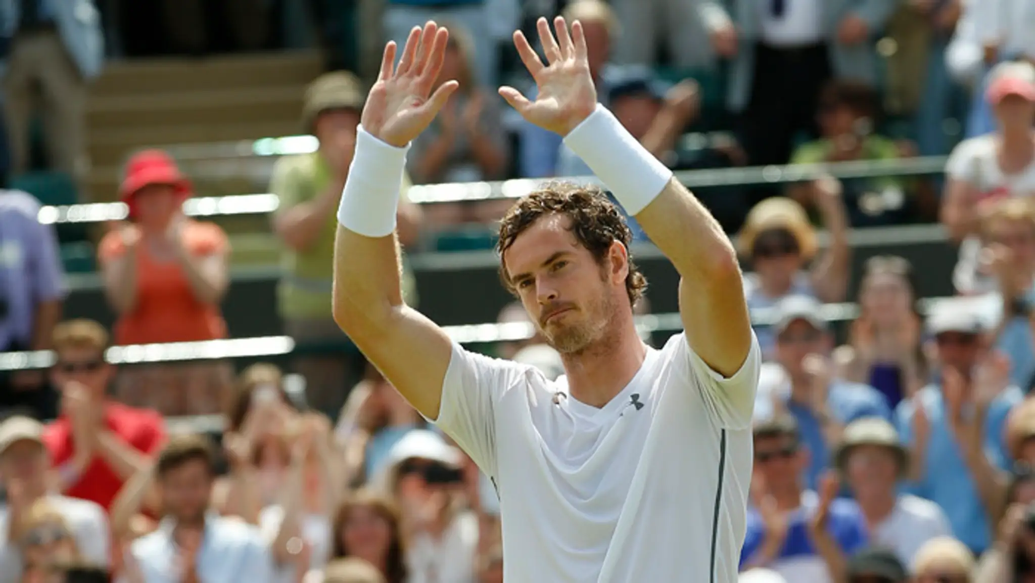 Andy Murray po víťazstve nad holandským tenistom Robinom Haaseom v 2. kole na Wimbledone.