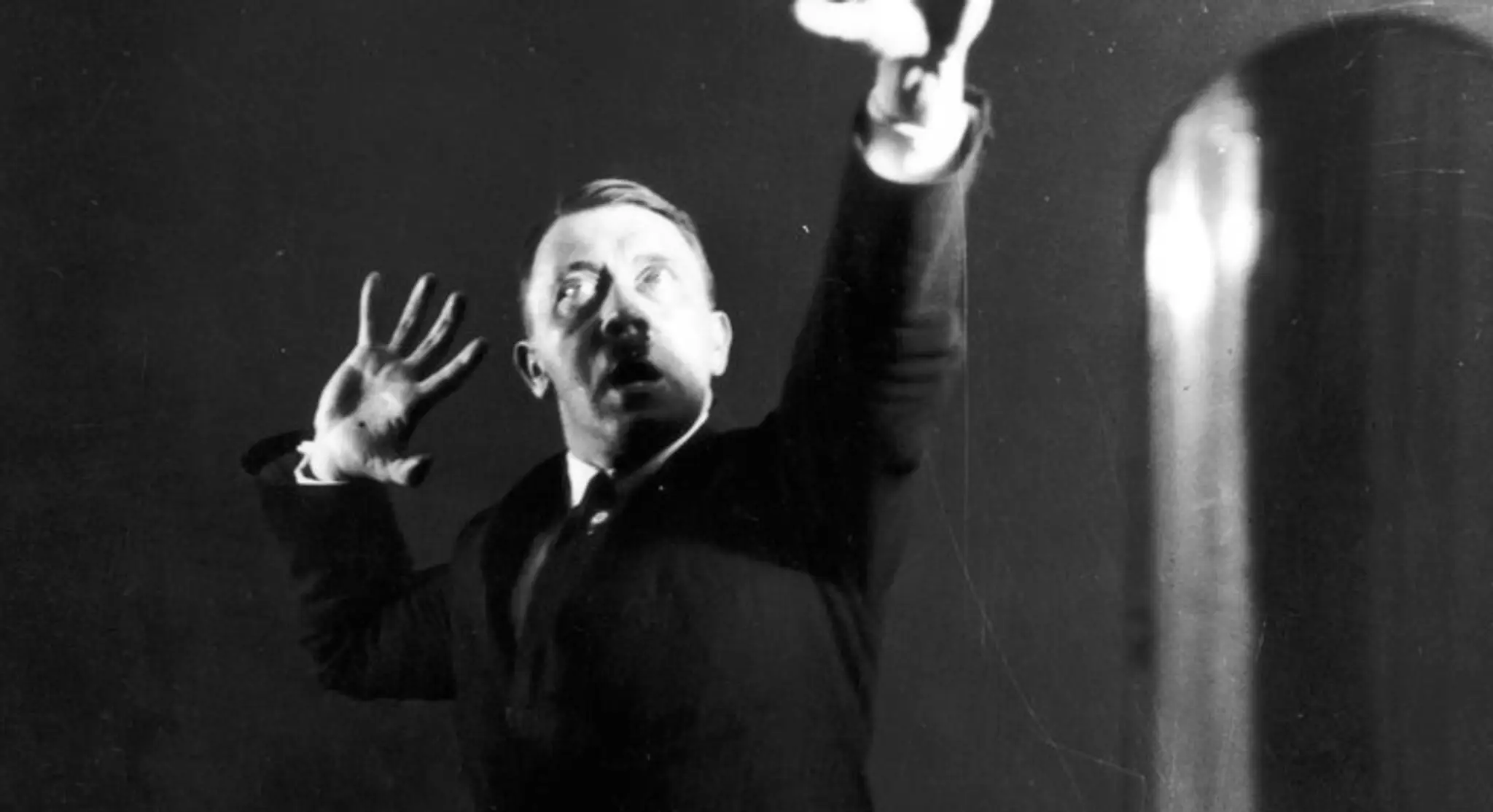 hitler.jpg