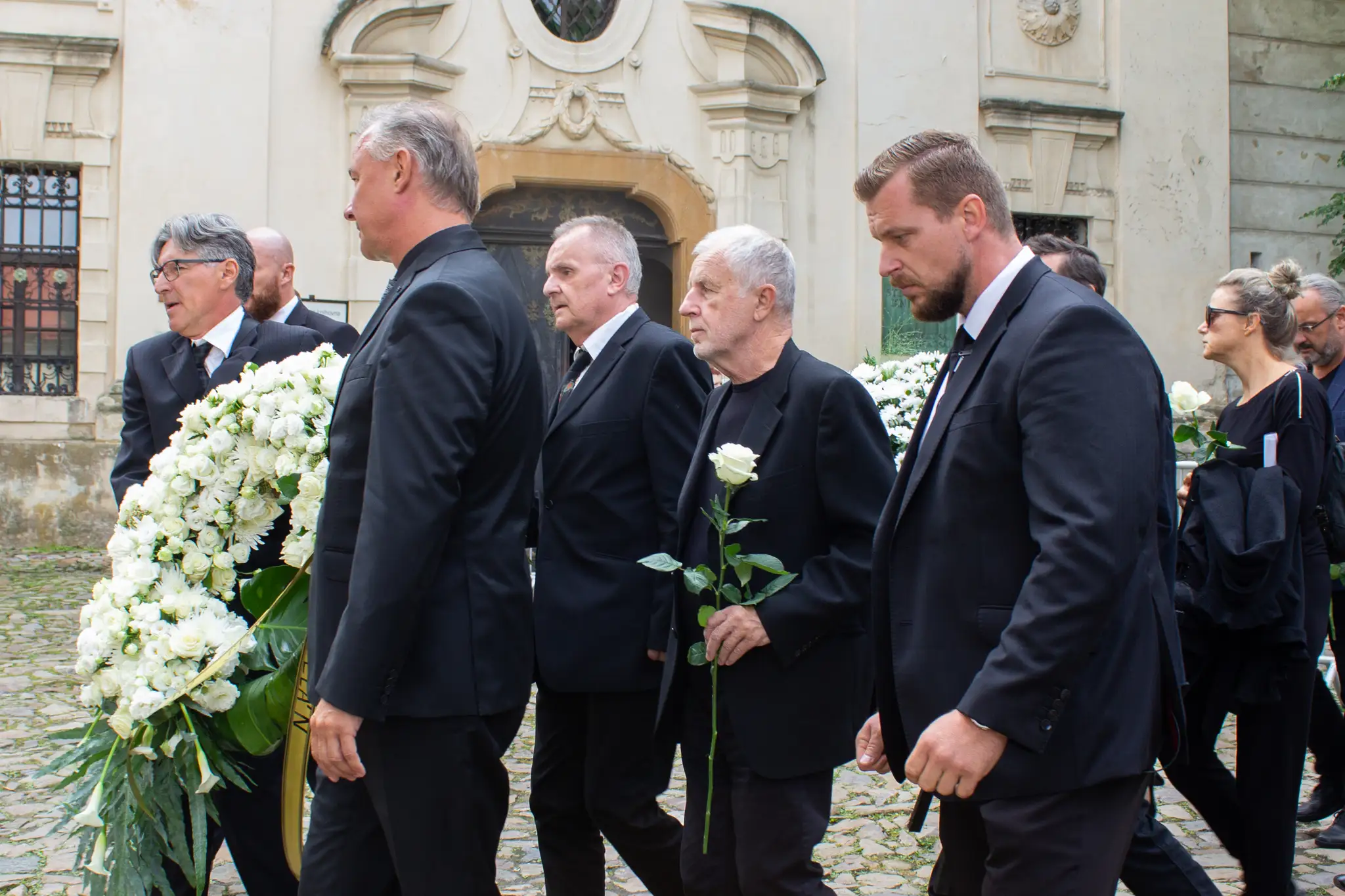 Lúčia sa aj členovia kapely Elán