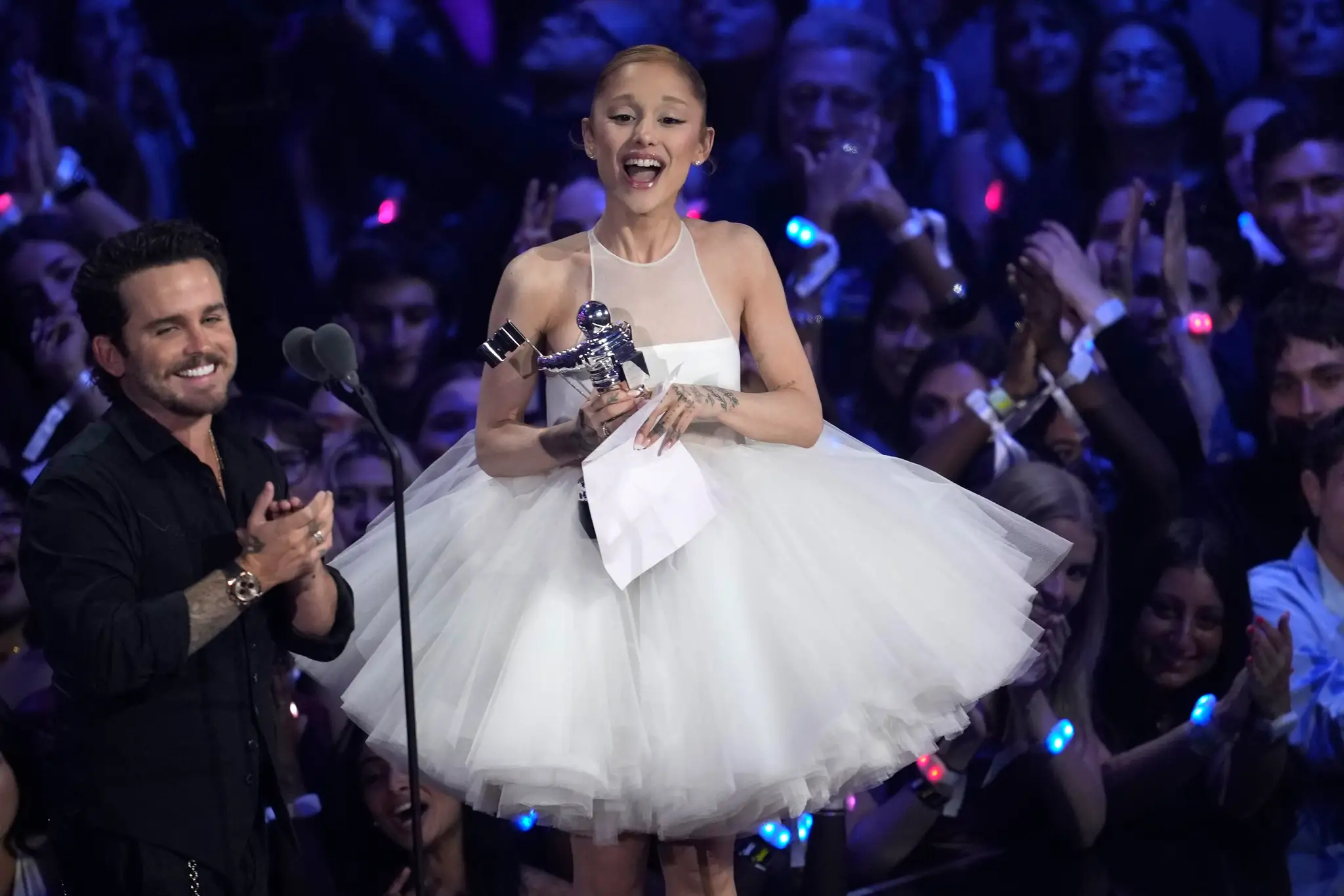 MTV VMAs 2025: Ariana Grande si odniesla sošku za najlepší videoklip