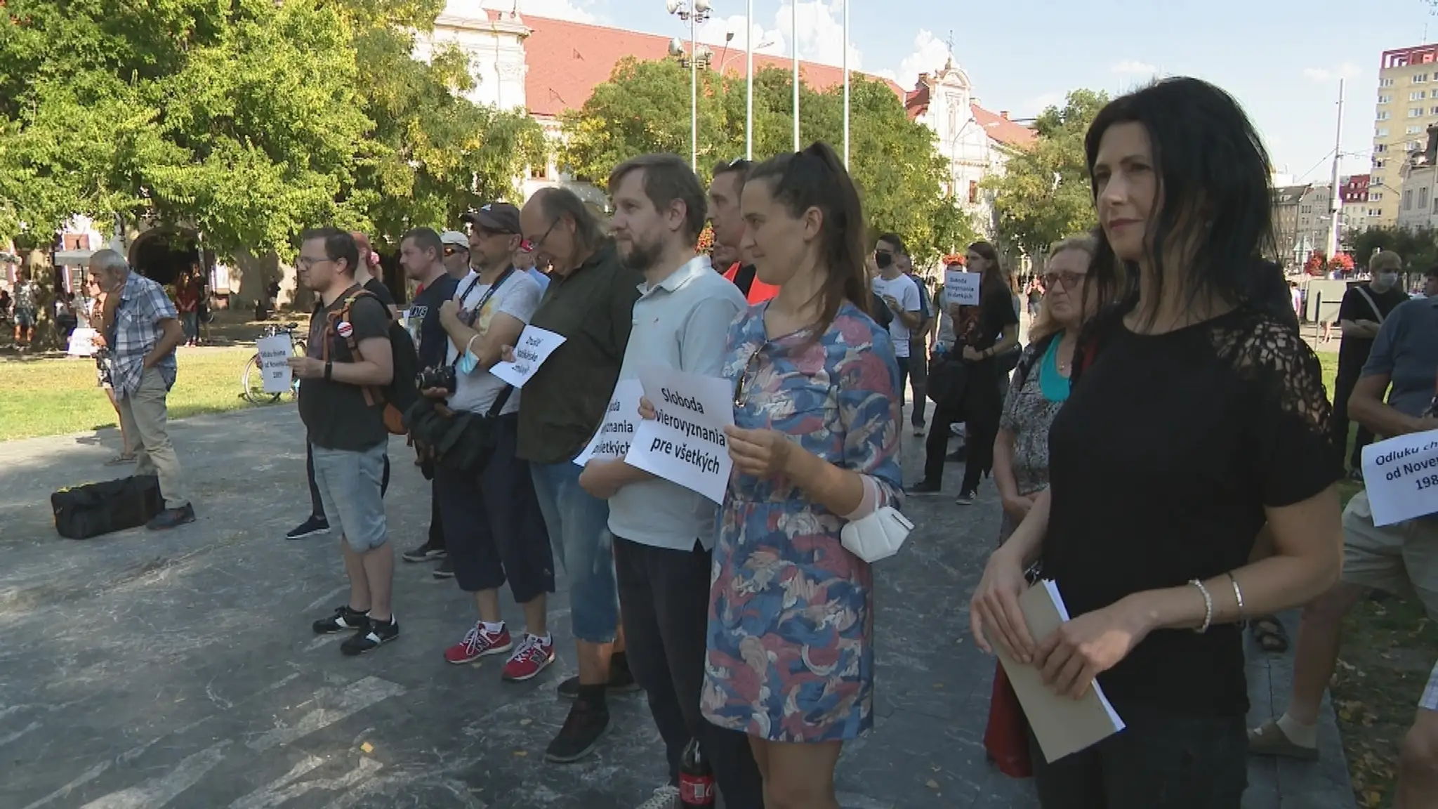 Protest odluky cirkvi od štátu.