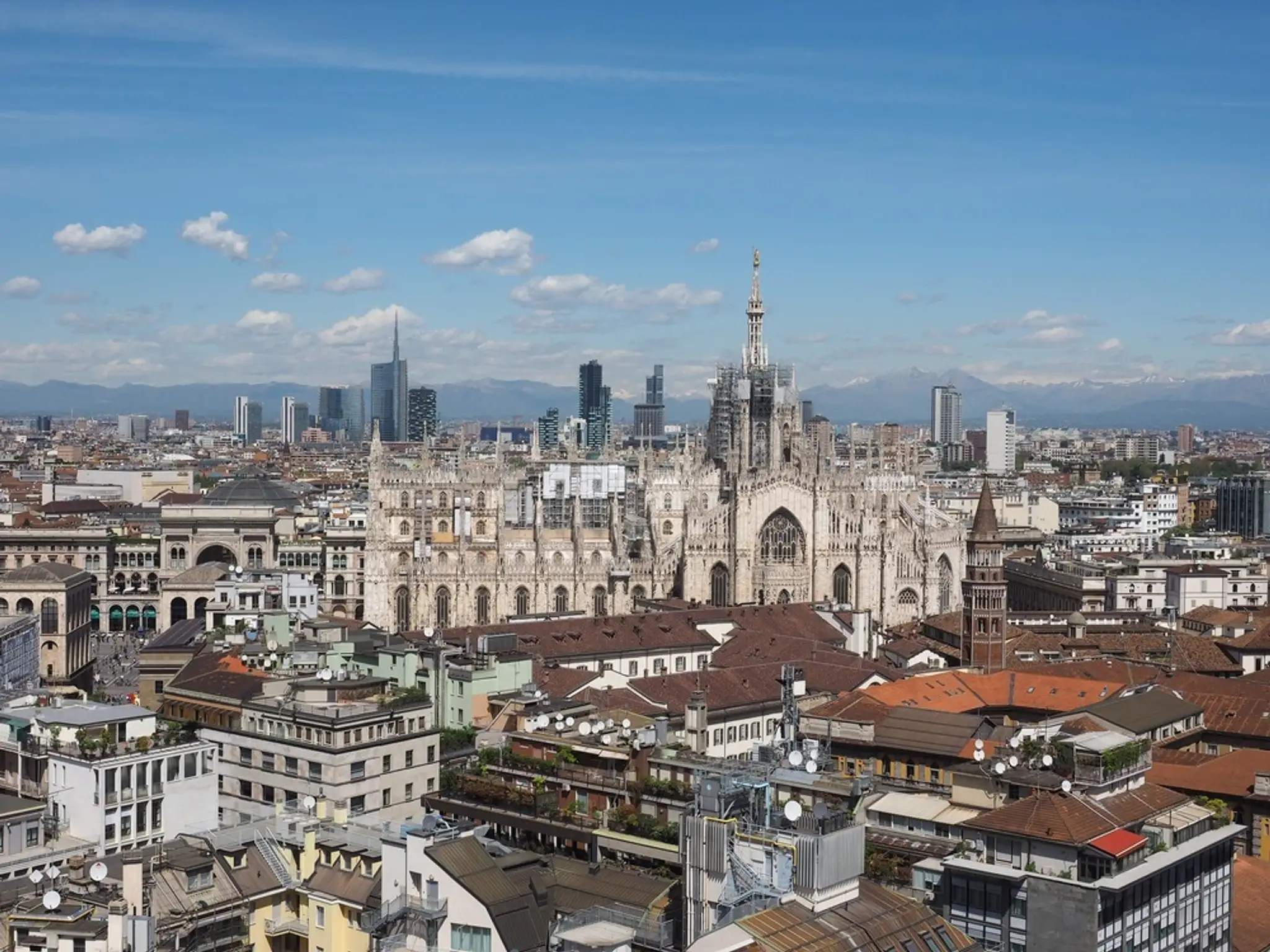 Miláno.
