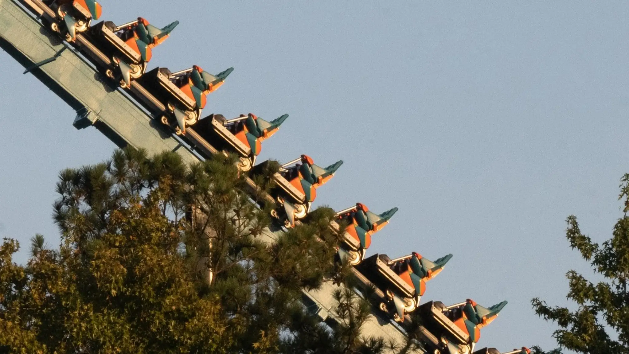 Horská dráha Goliath v zábavnom parku Six Flags Over Georgia