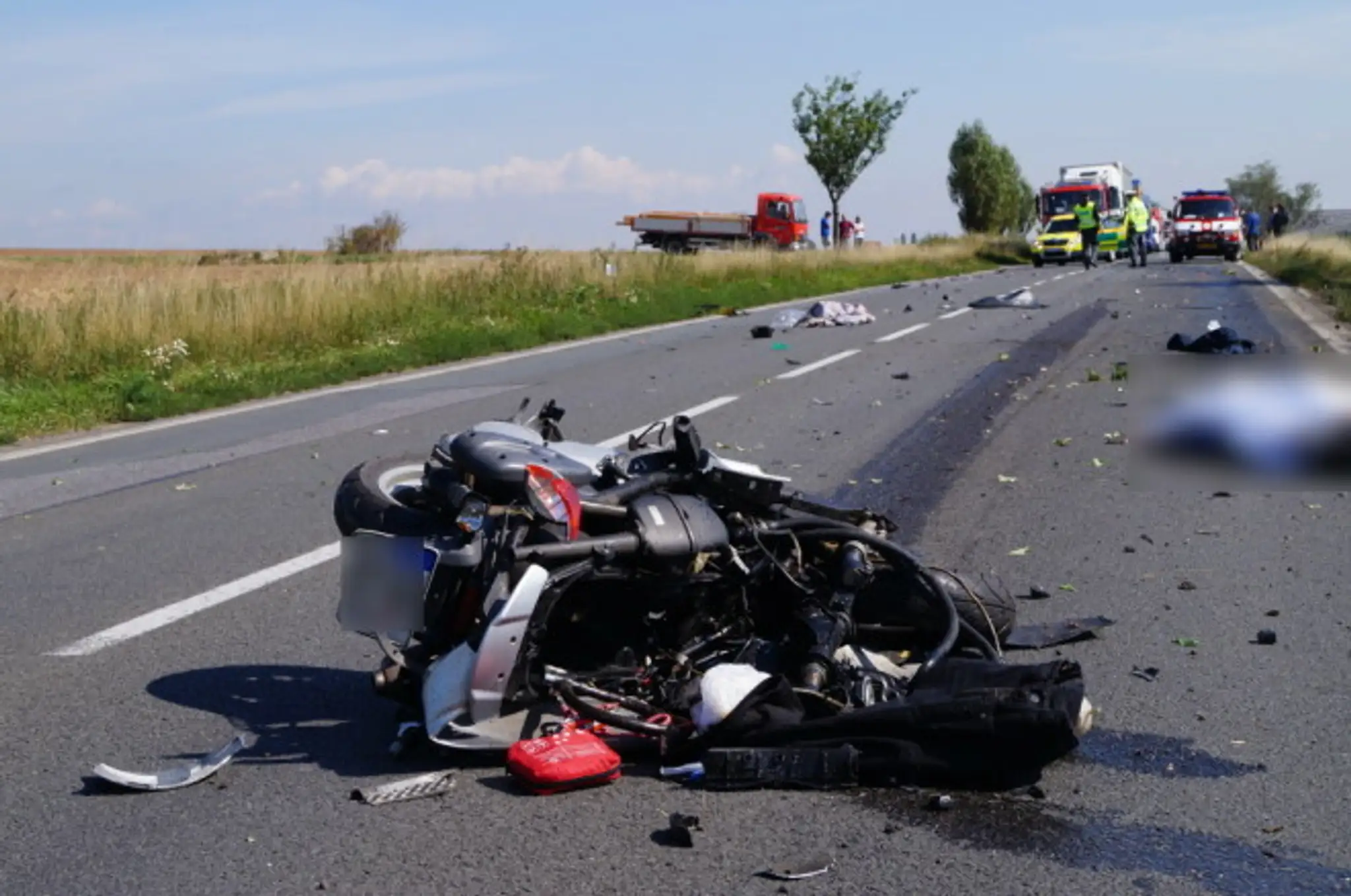 Samovražda na motorke. Žena svoj stroj nasmerovala rovno pod kolesá kamióna