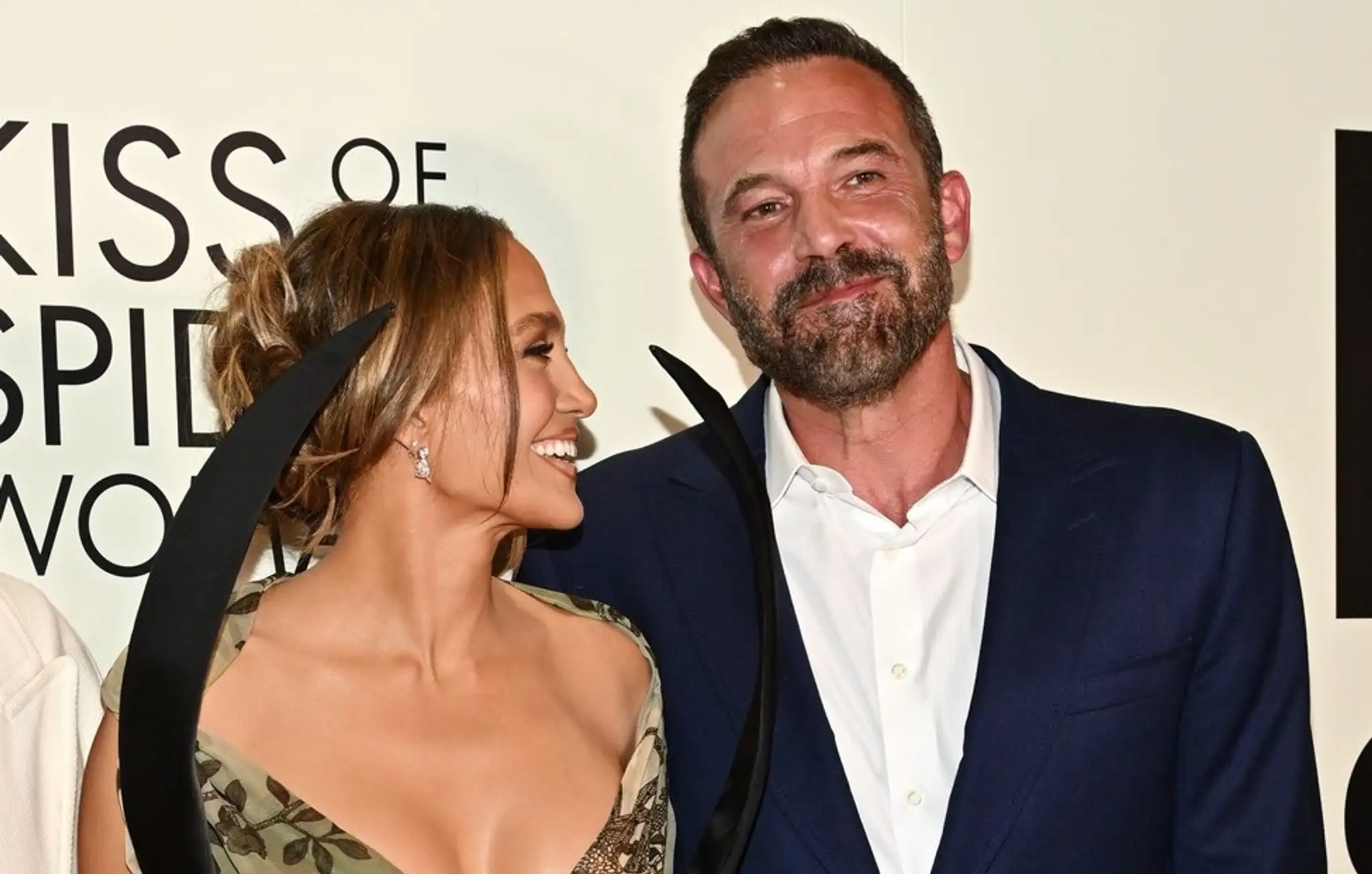 Jennifer Lopez a Ben Affleck na newyorskej premiére filmu Kiss of the Spider Woman
