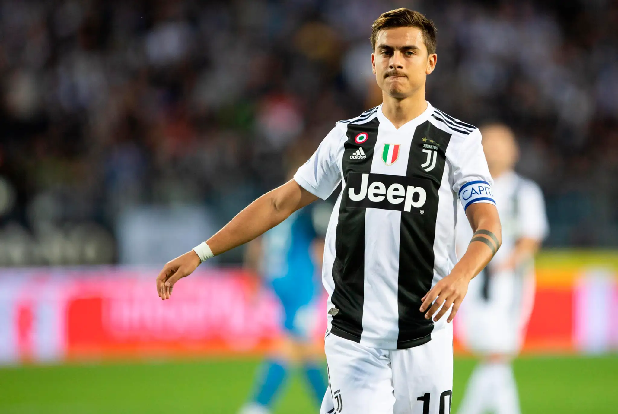 Paulo Dybala z Juventusu v dueli d Empoli.