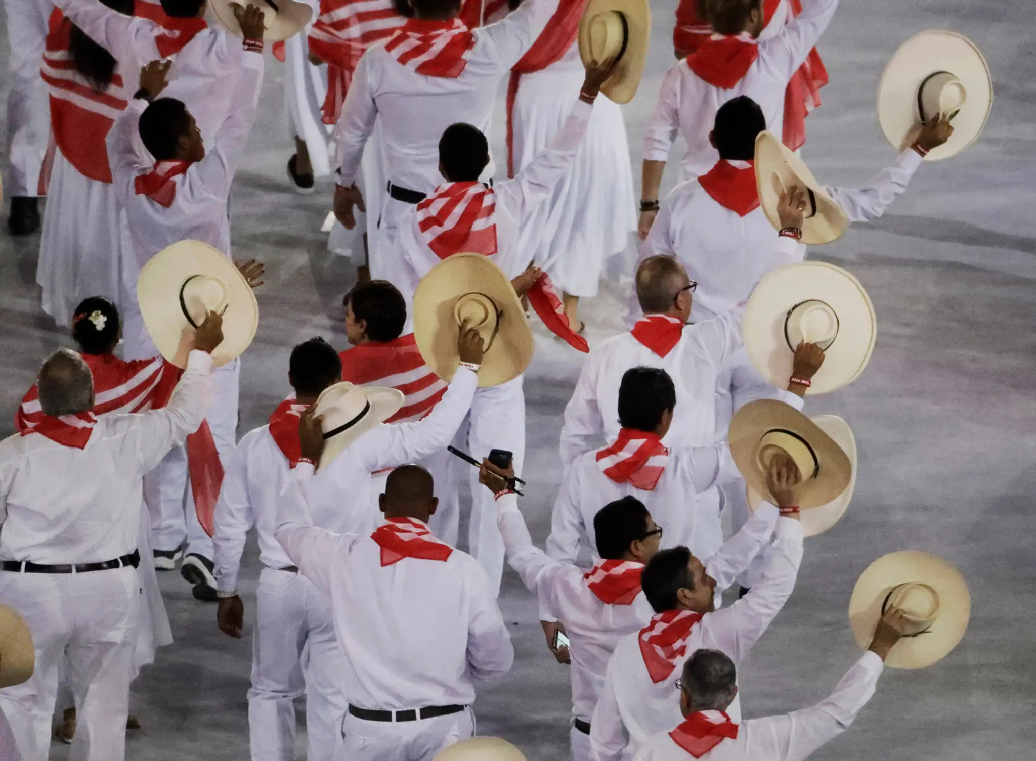 Atléti z Peru počas otváracieho ceremoniálu OH v Riu.