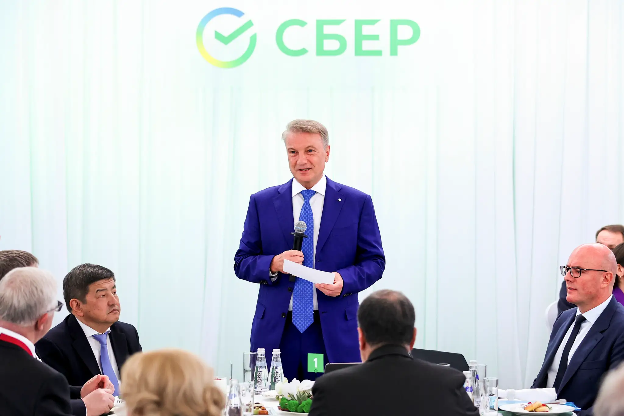 Výkonný riaditeľ Sberbank German Gref.