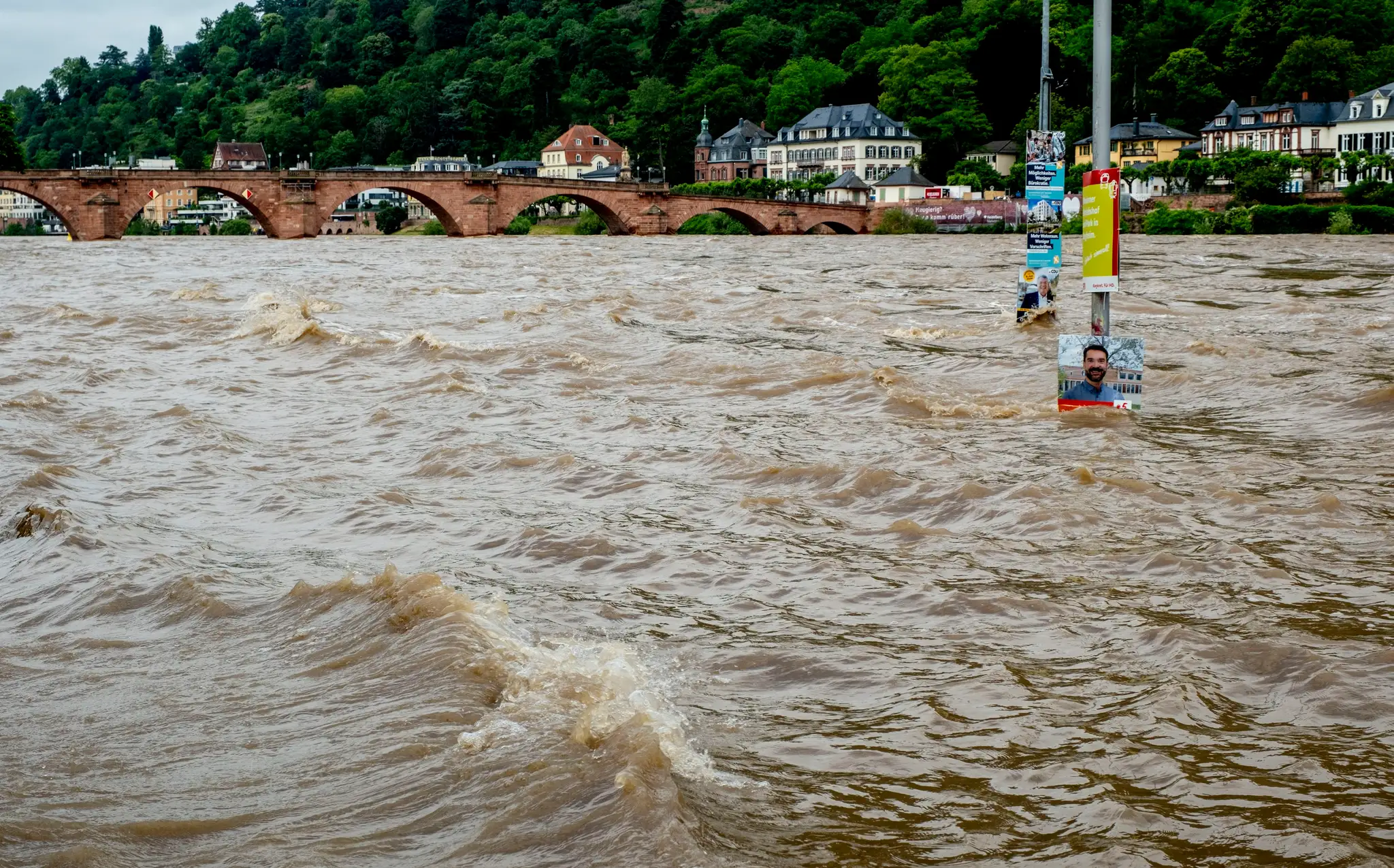 Veľké časti južného Nemecka boli zaplavené po silných dažďoch počas posledných dní.
