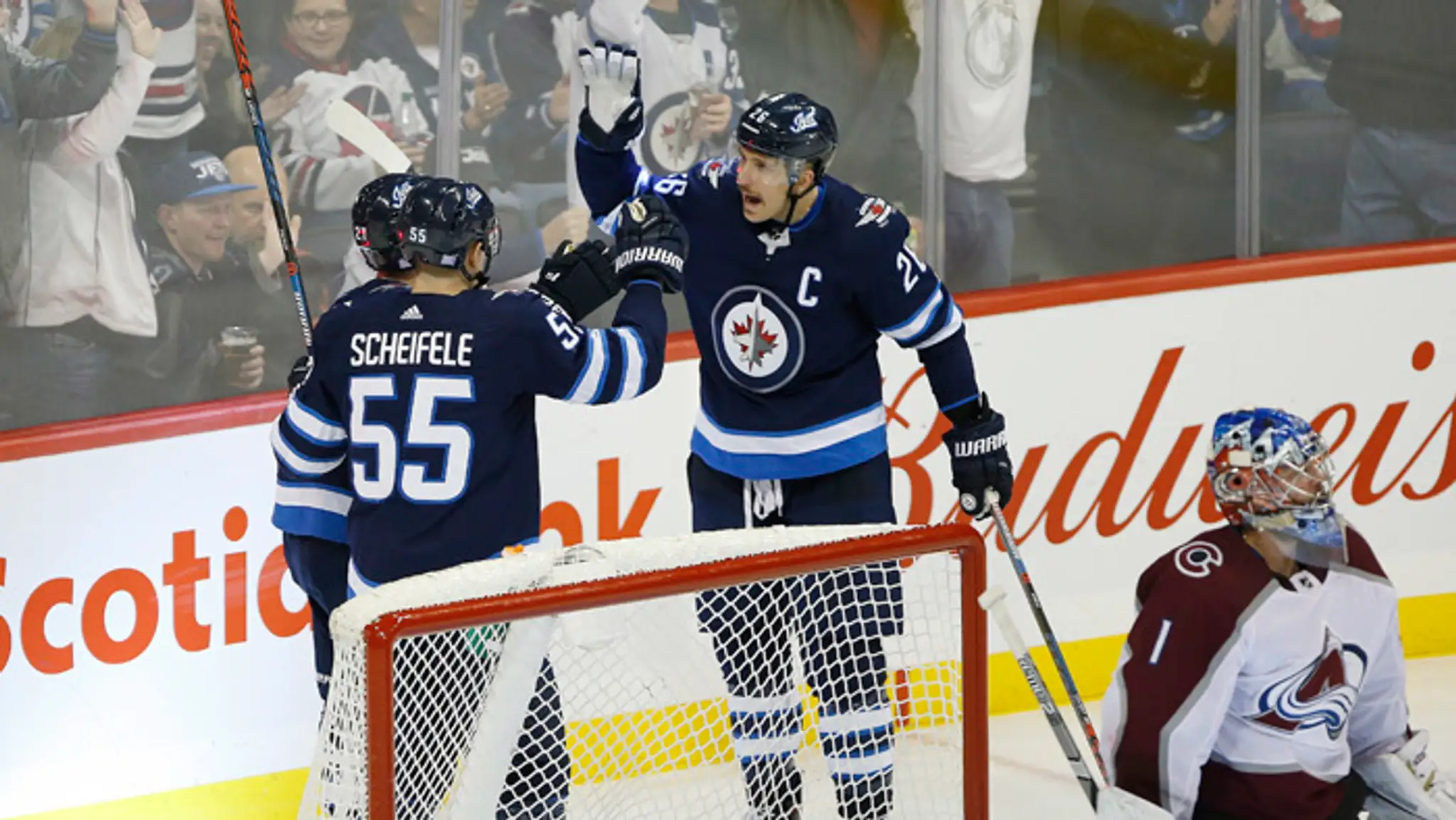Nikolaj Ehlers (27), Mark Scheifele (55) a Blake Wheeler (26).