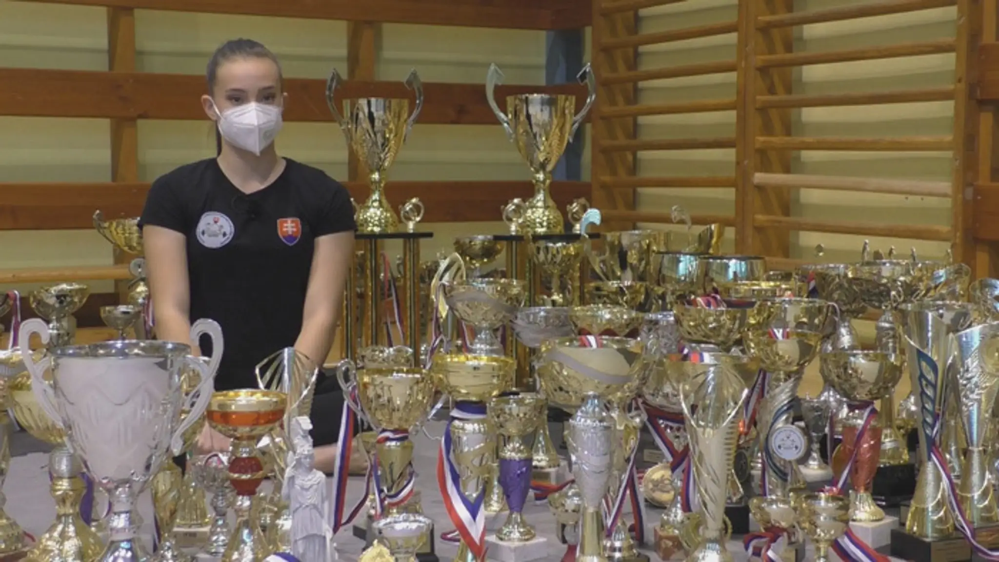 Nelli Novodomská so svojimi trofejami.