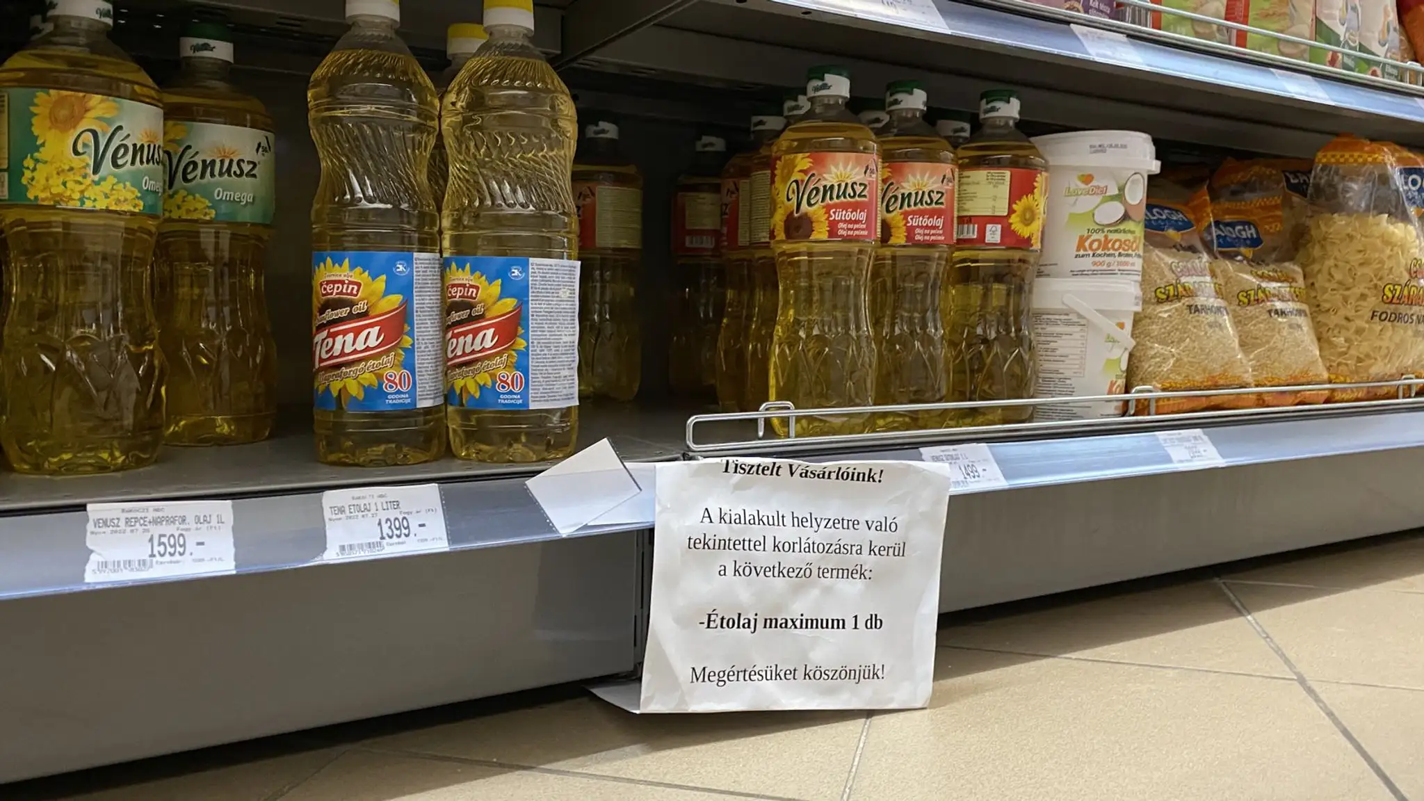 Cena za jeden liter oleja (cca 1,9 eura), obmedzenie na jednu fľašu