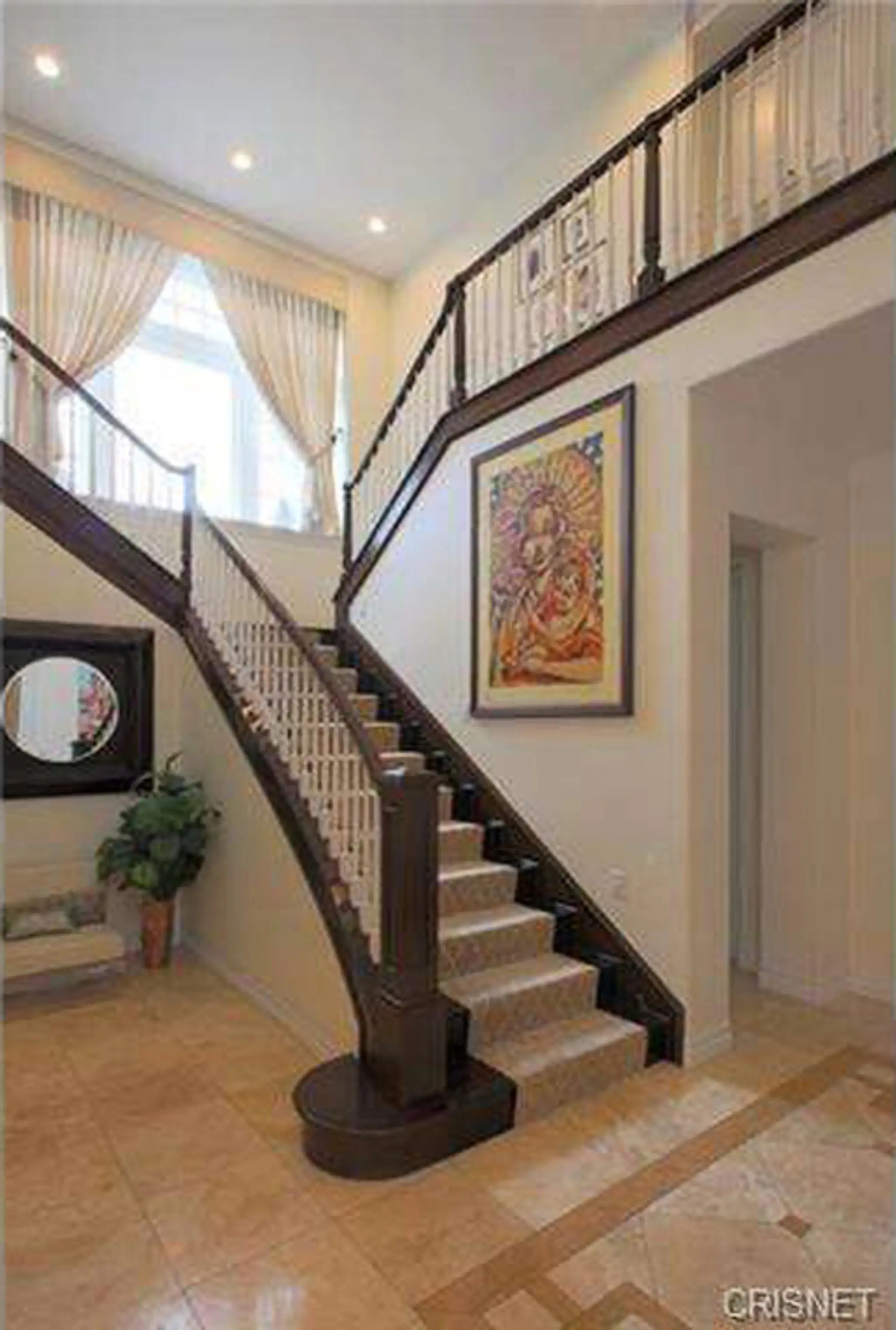 kylie-jenner-new-house-photos-012-480w.jpg