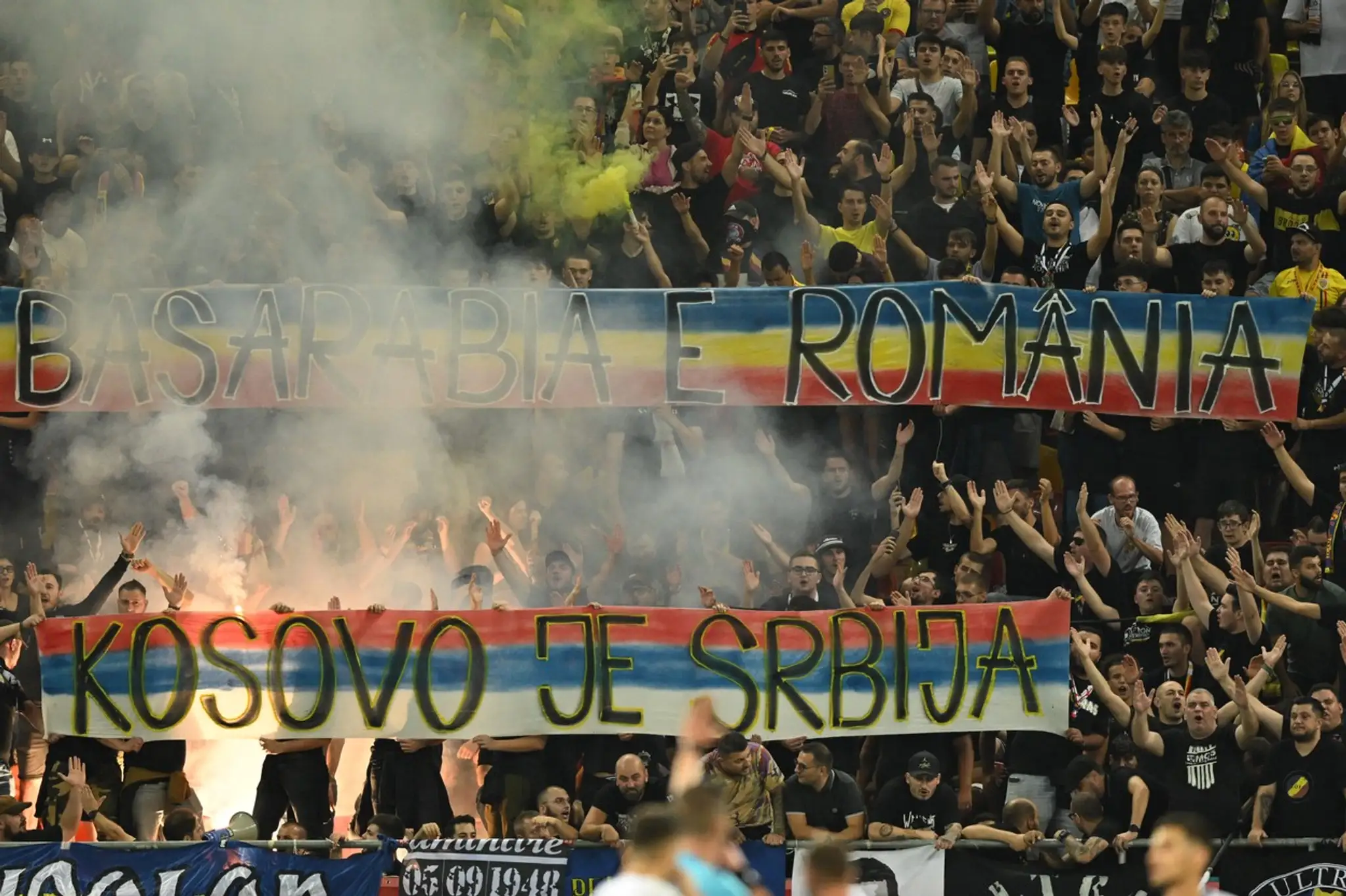 Nápisy, ktoré vytiahli priaznivci ultras.