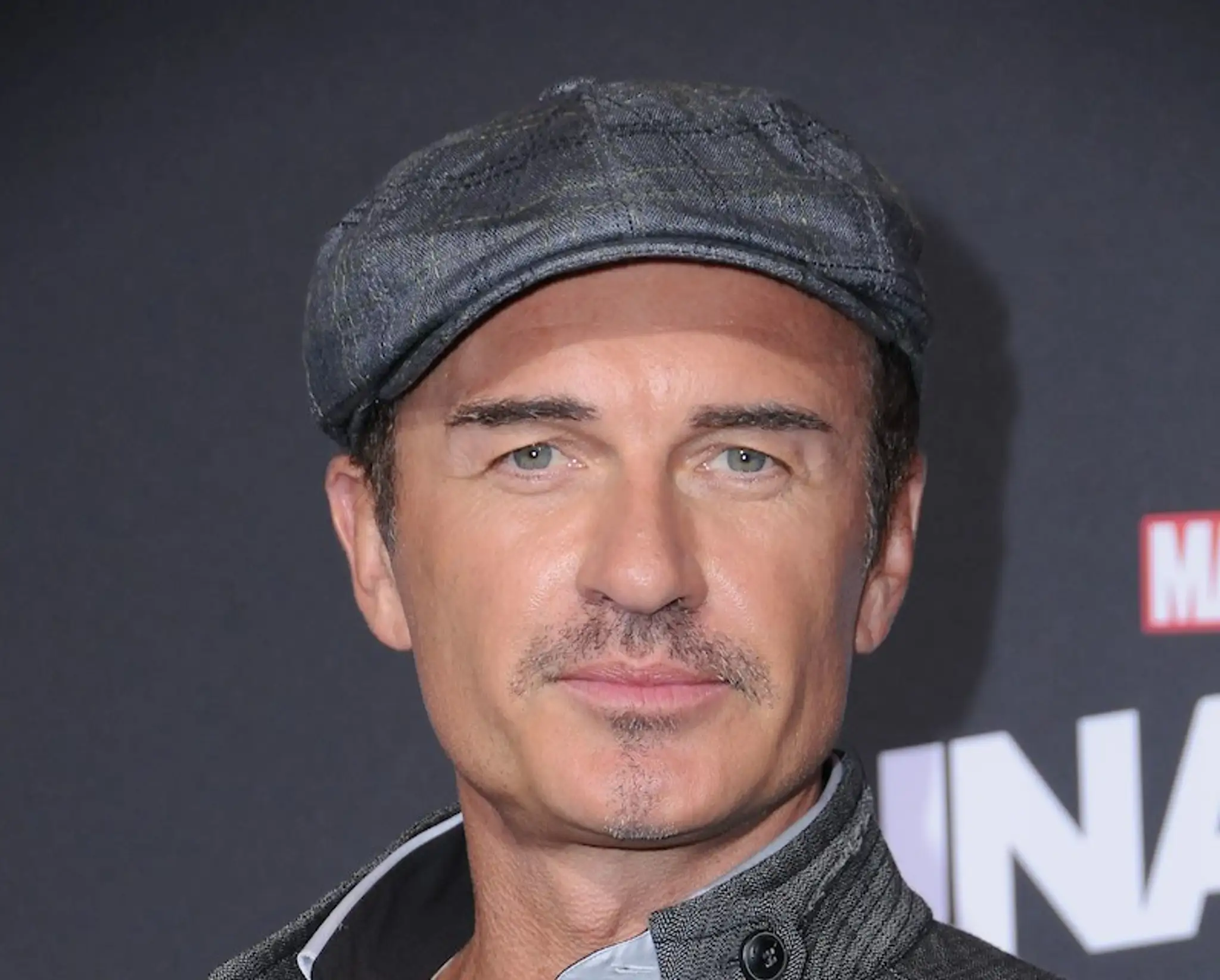 Julian McMahon 