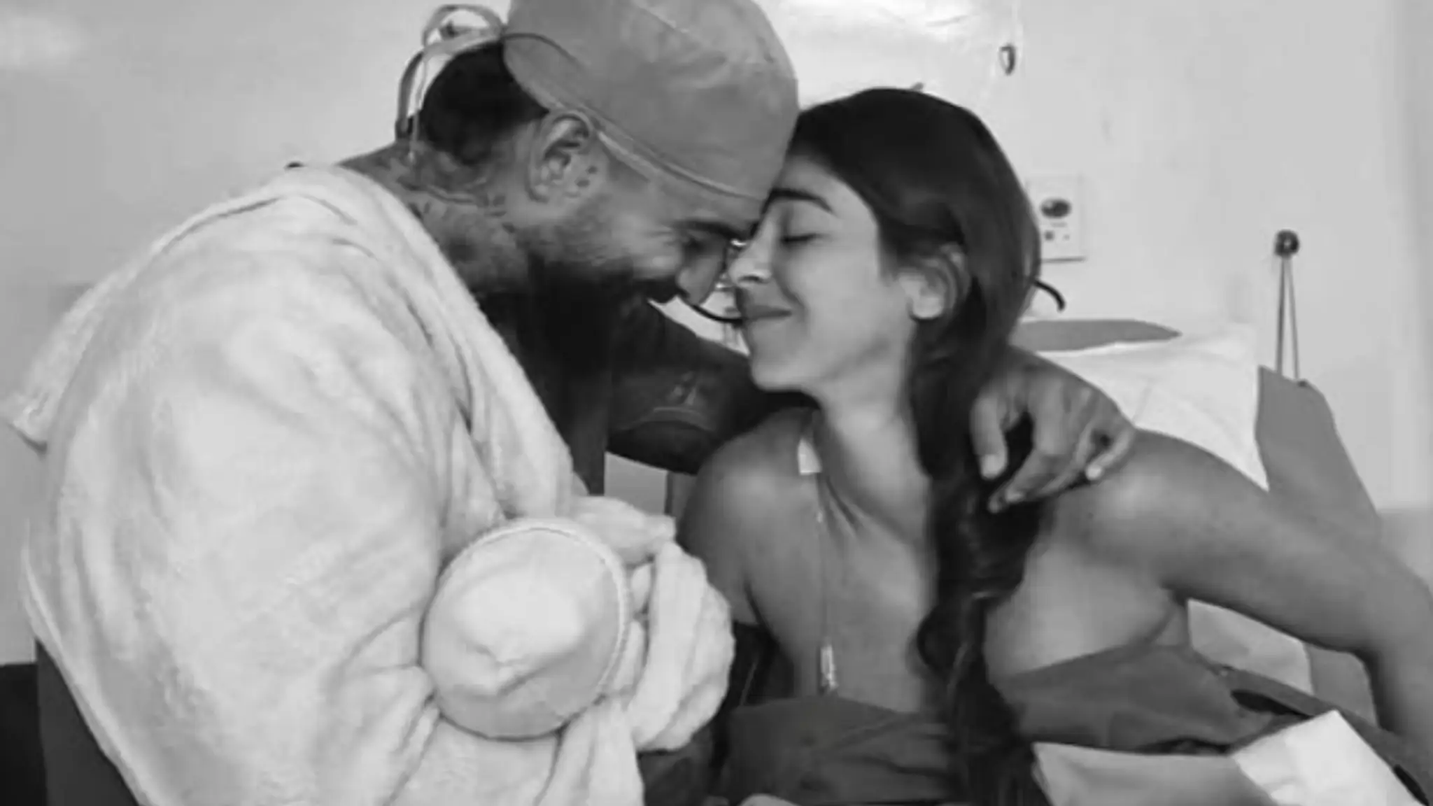 Maluma sa stal dvojnásobným otcom. 