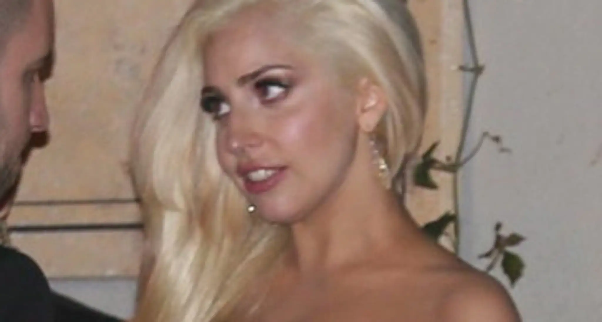 gaga.jpg