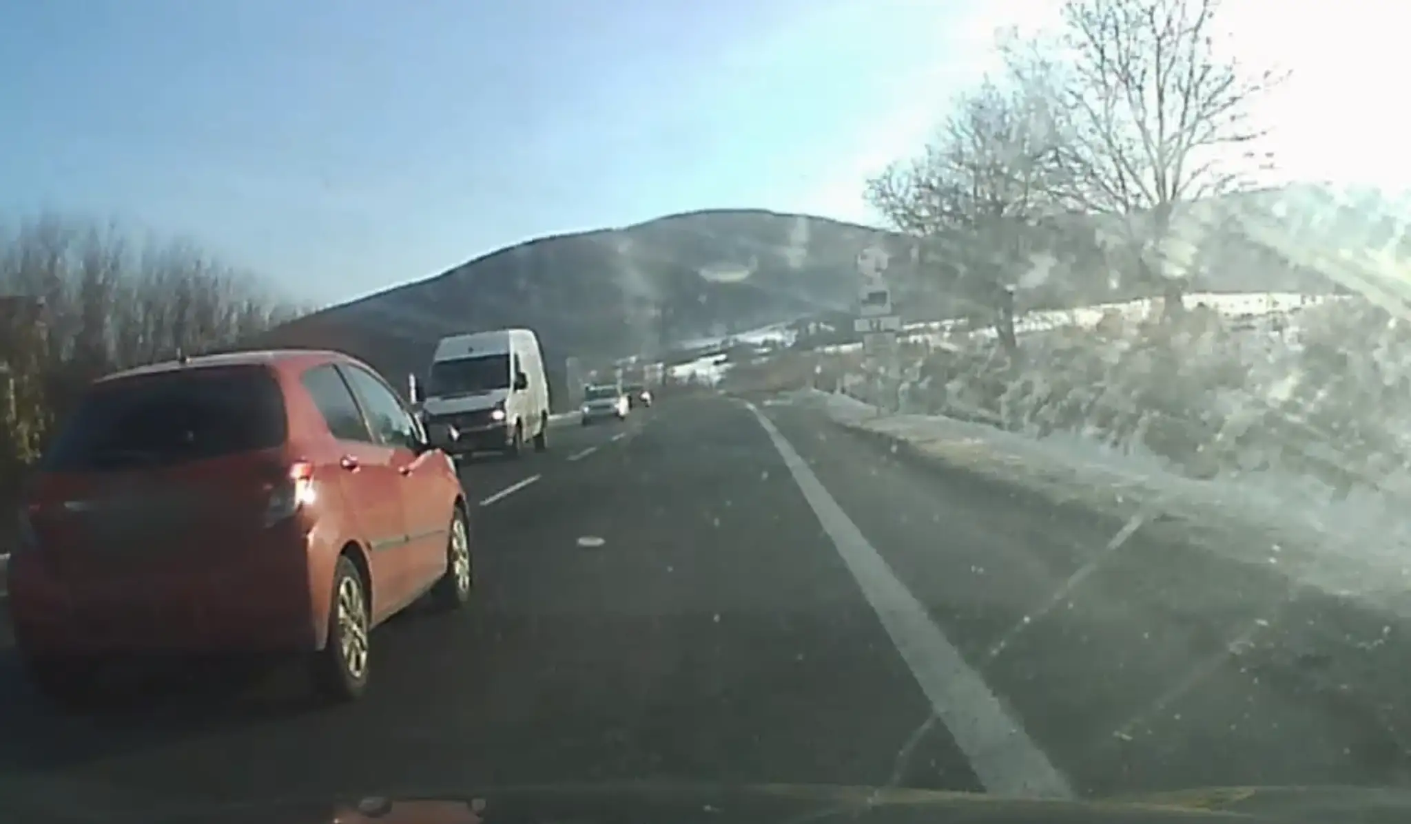 Pohľad na šialenú jazdu z taxikárovho auta