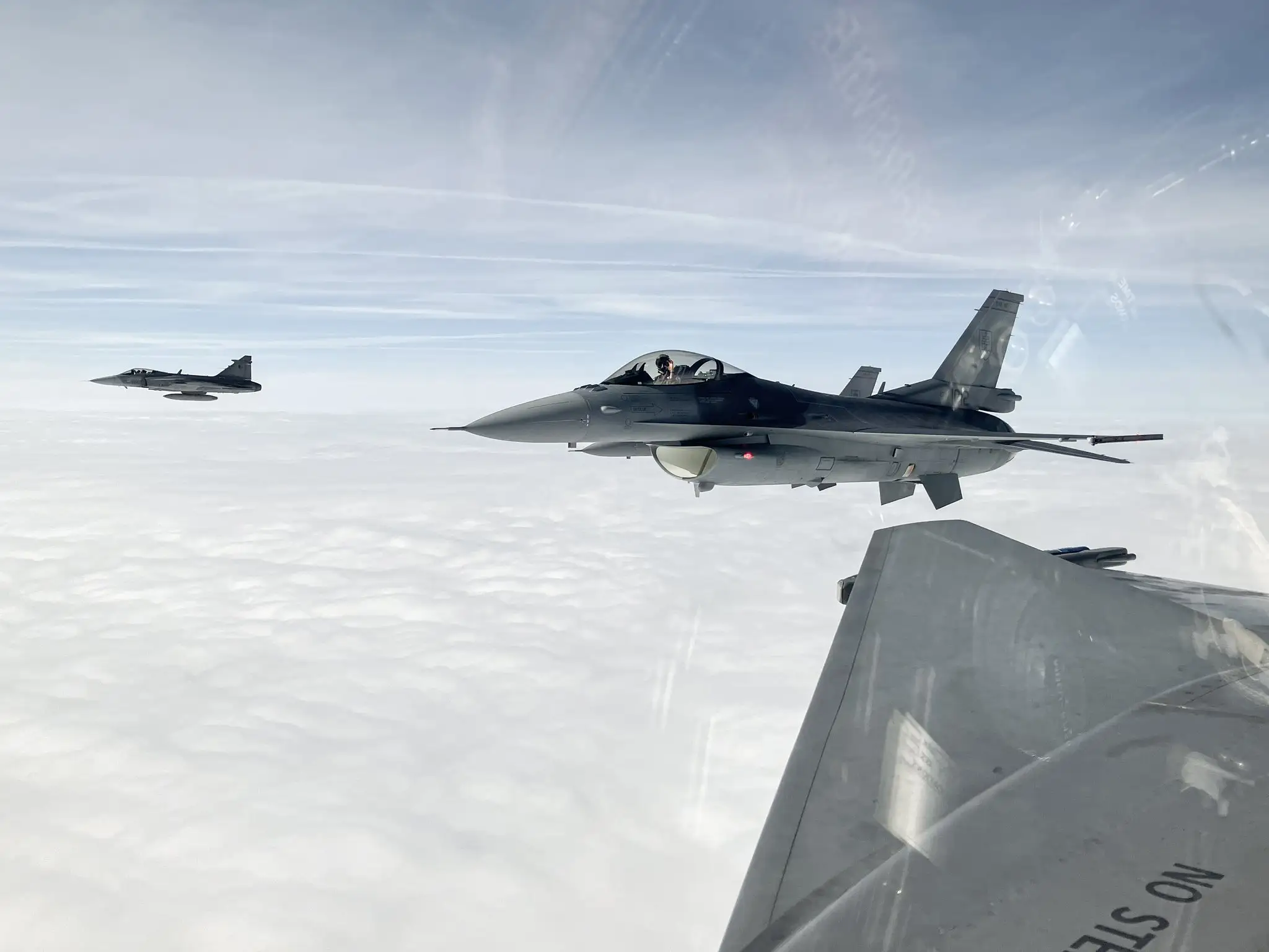 Slovenské stíhačky F-16 počas cvičenia Federated Cloud 2026.
