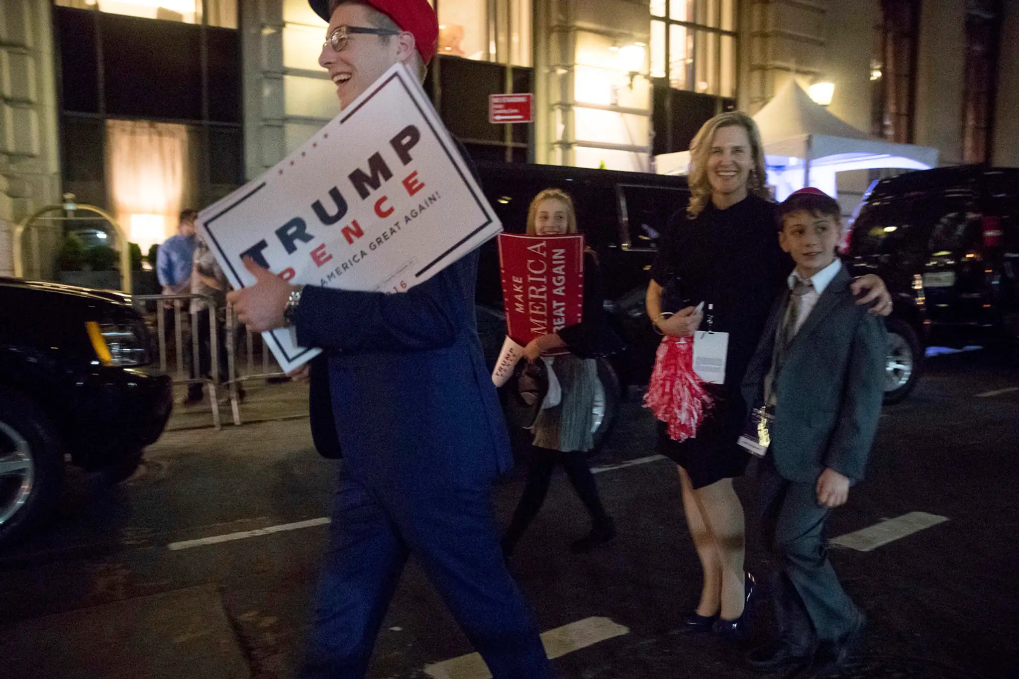 Podporovatelia Donalda Trumpa neskrývali radosť z jeho víťazstva.