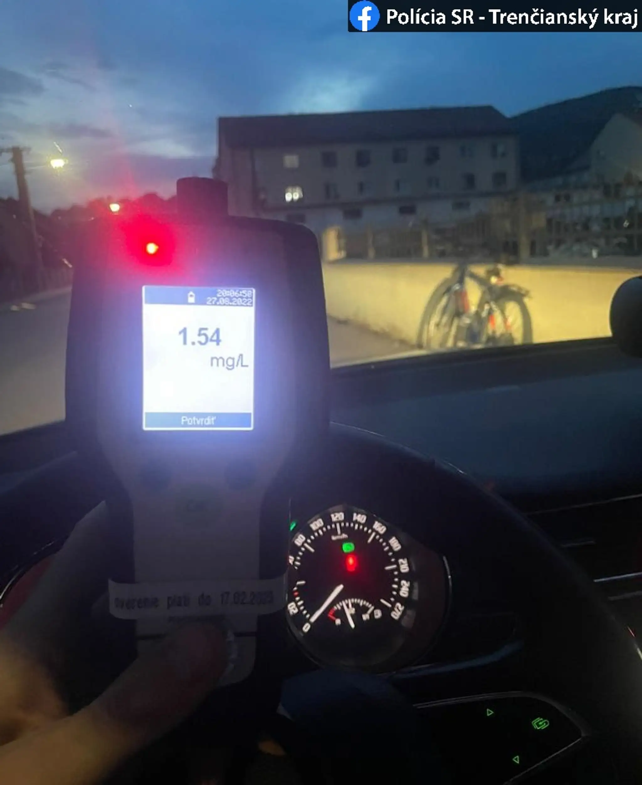 Cyklista nafúkal cez tri promile.