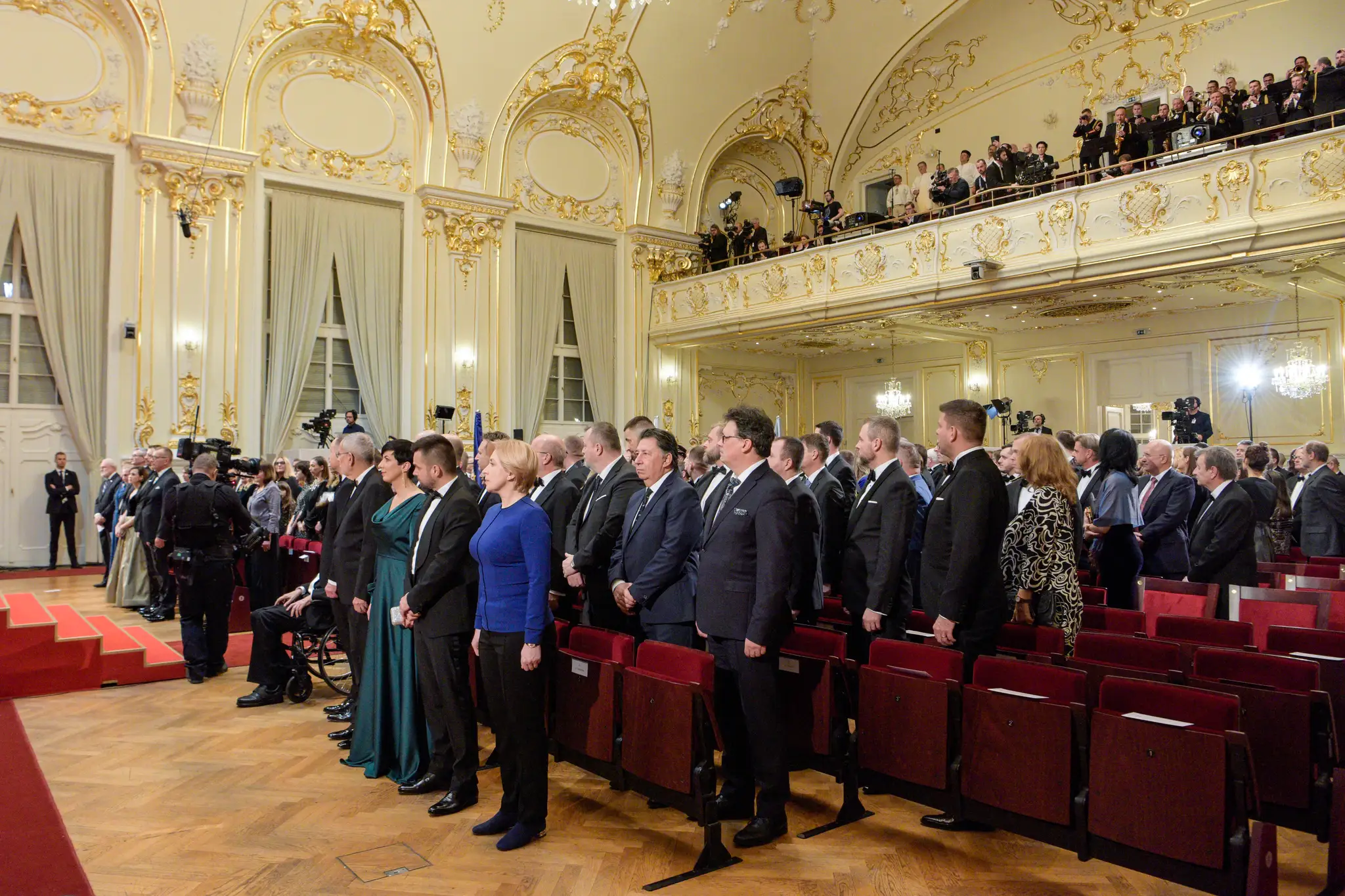 Prezidentka udeľovala štátne vyznamenania.