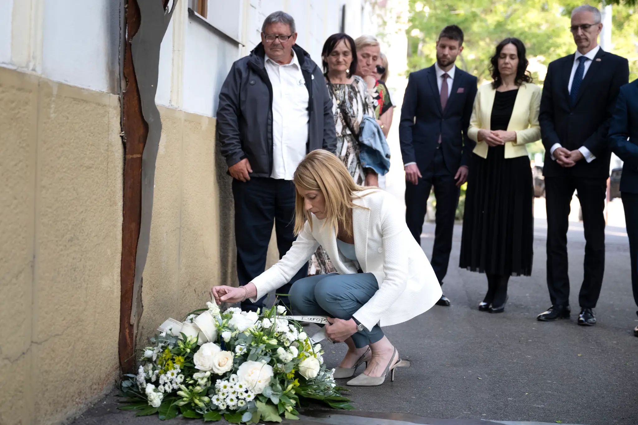 Predsedníčka Európskeho parlamentu Roberta Metsolová spolu s rodičmi Jána Kuciaka a Martiny Kušnírovej