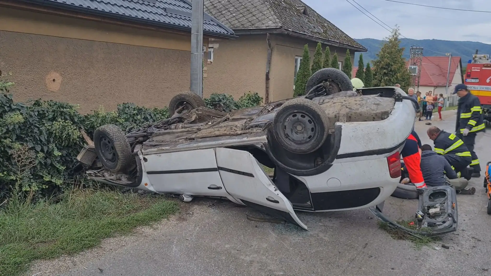  Pri nehode sa zranilo päť ľudí vrátane detí