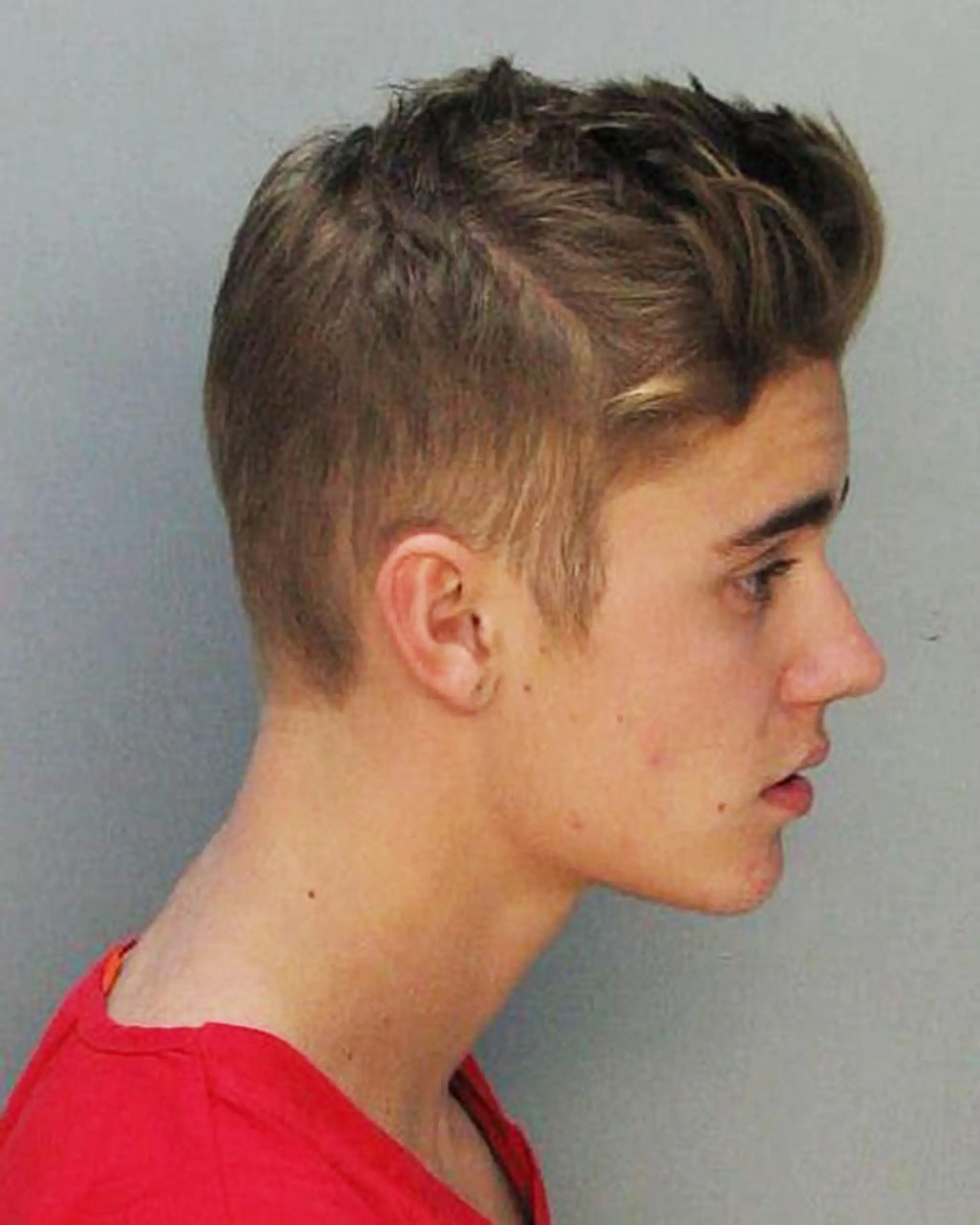 Justin_Bieber_Arrest-c596f6df90754d8faef92b01188beb0e.JPEG