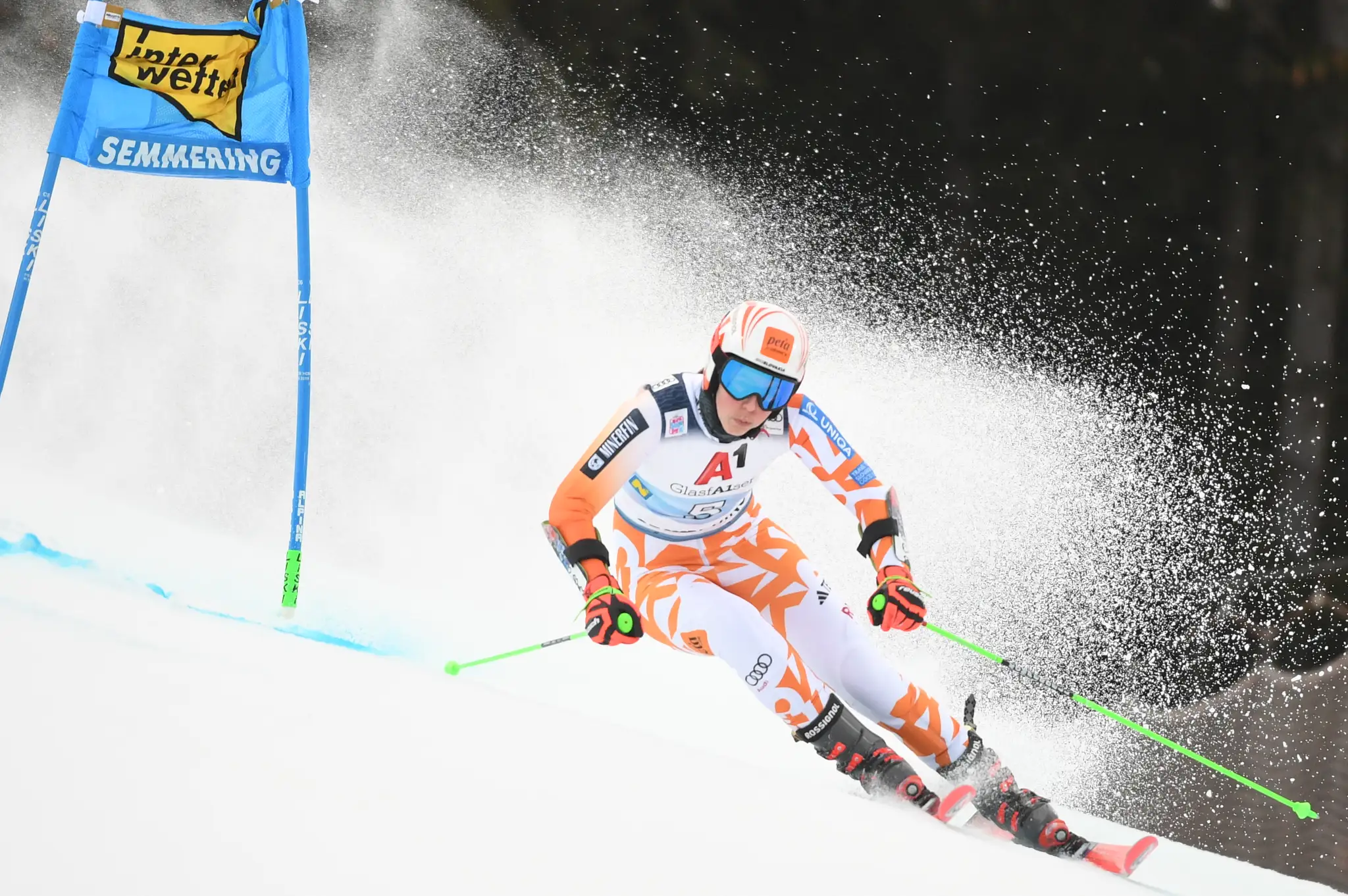 Petra Vlhová v prvom kole obrovského slalomu žien Svetového pohára v alpskom lyžovaní v rakúskom Semmeringu.