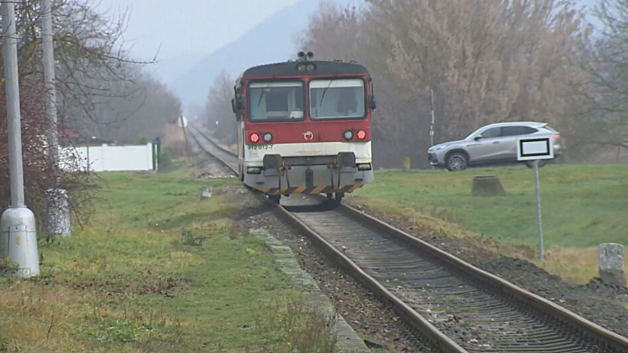 Osobné vlaky medzi Zvolenom a Šahami budú minulosťou.