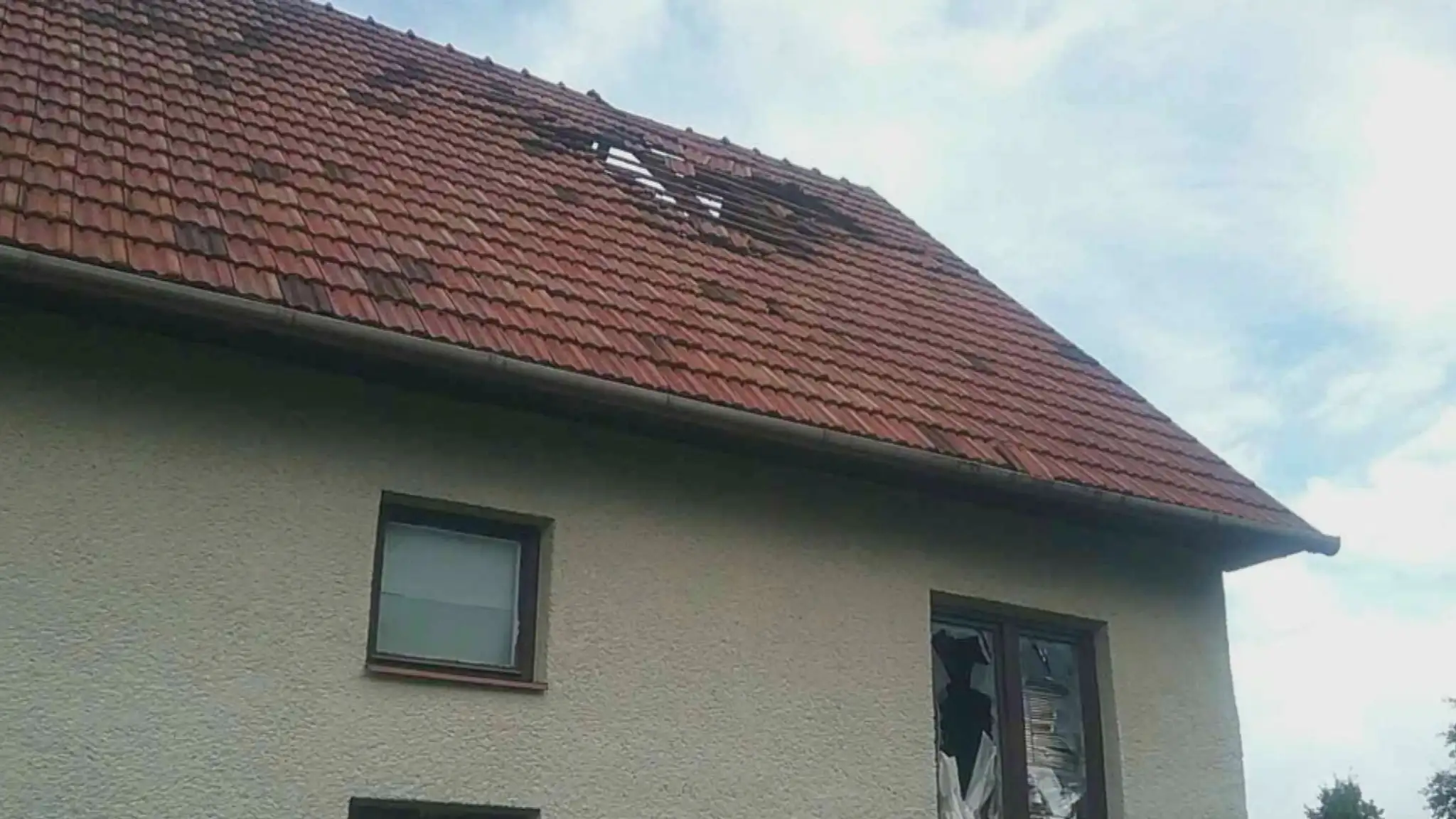 Škody po blesku.