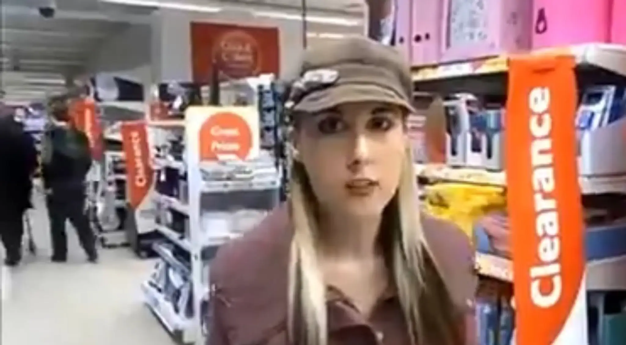 Holly Smith zarobí v rôznyc súťažiach tisíc eur mesače