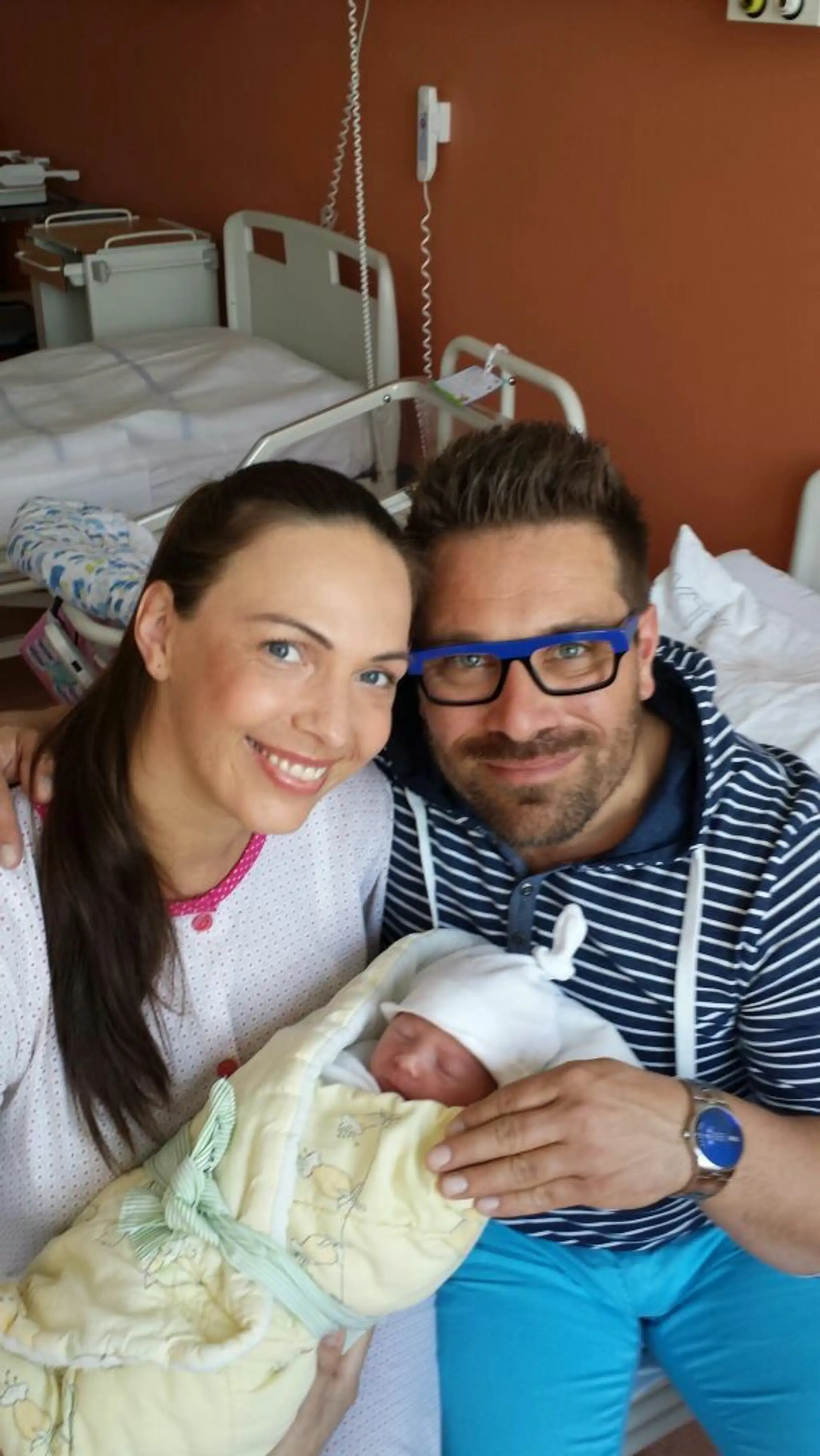 Zoli z No Name s partnerkou Katkou a druhým synom Zolim.