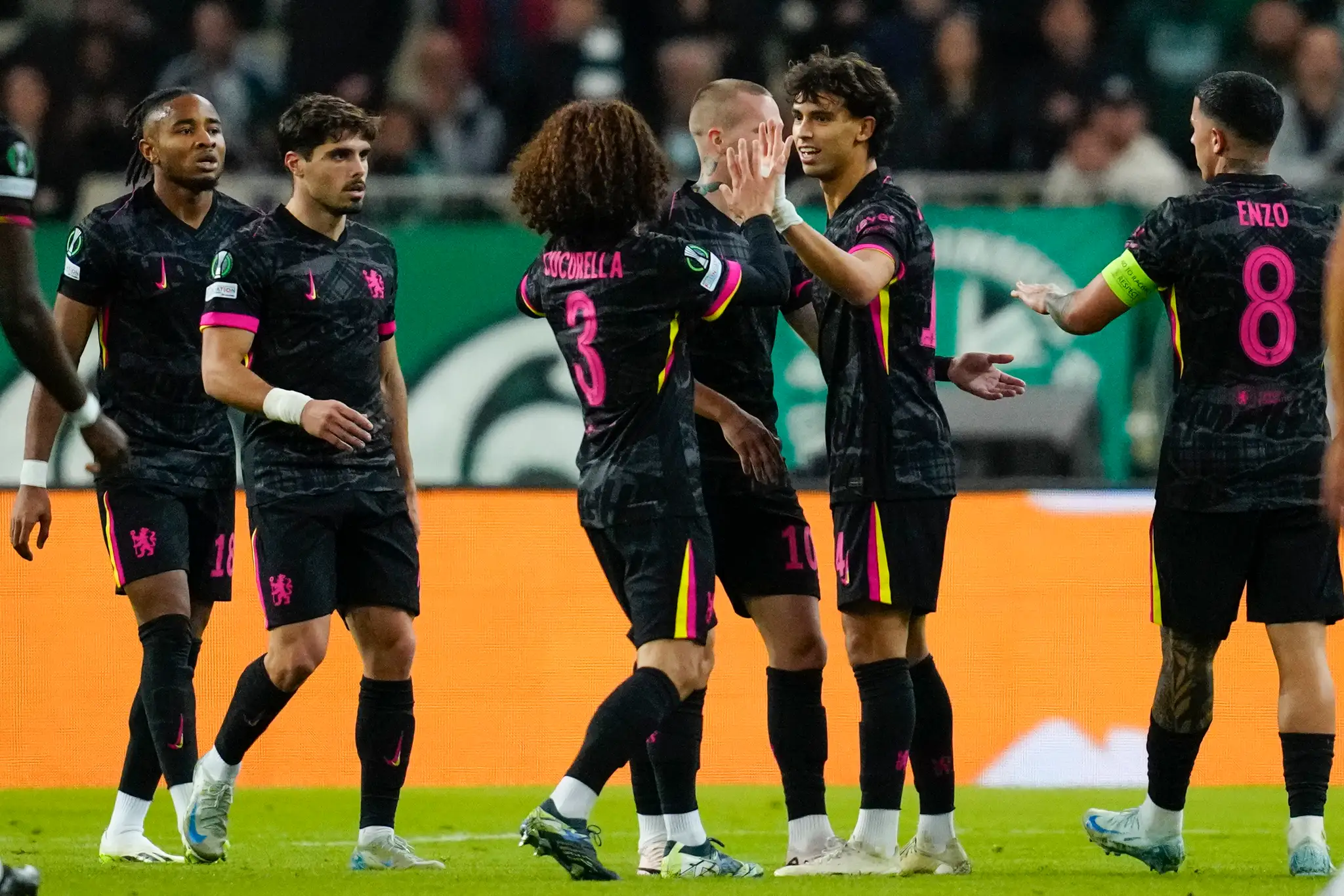 Futbalisti Chelsea sa tešia z gólu.