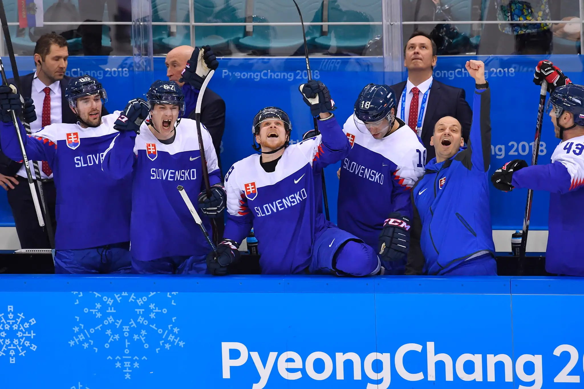 Radosť slovenského brankára Branislava Konráda po víťazstve nad ruskými olympionikmi na ZOH 2018.