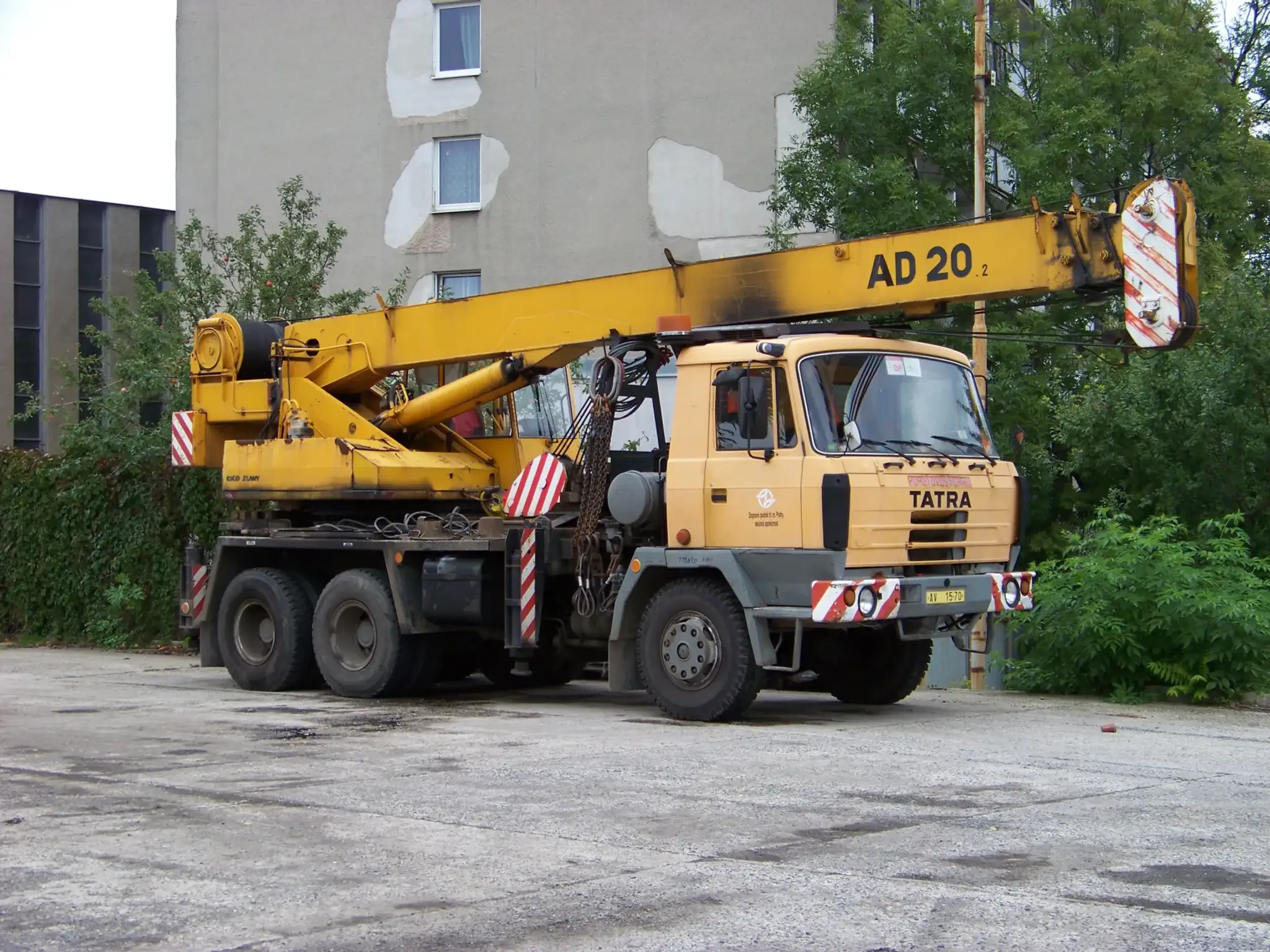 Tatra 815 ako autožeriav.