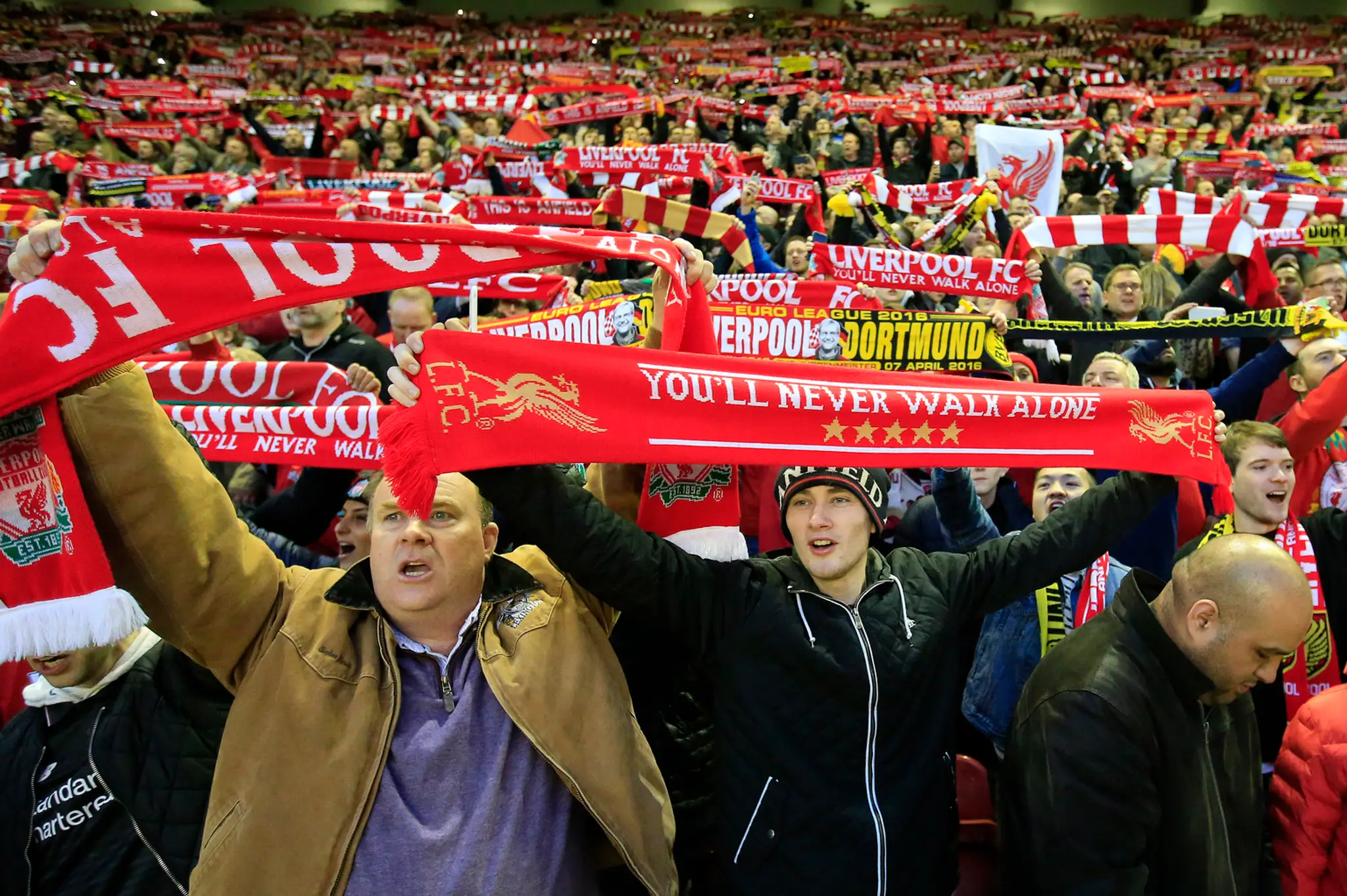 Fanúšikovia Liverpoolu.