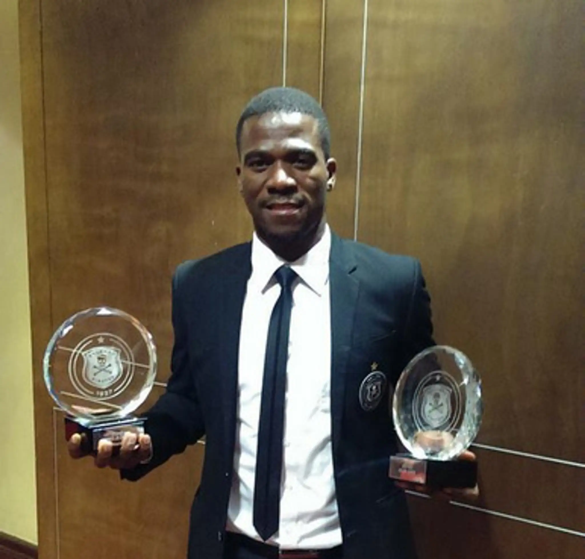 Kapitán futbalového tímu JAR Senzo Meyiwa.