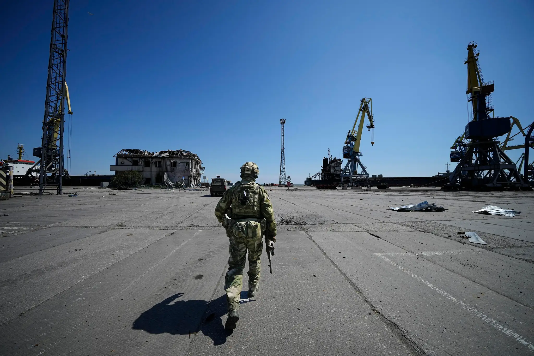 Okupovaný prístav Mariupol