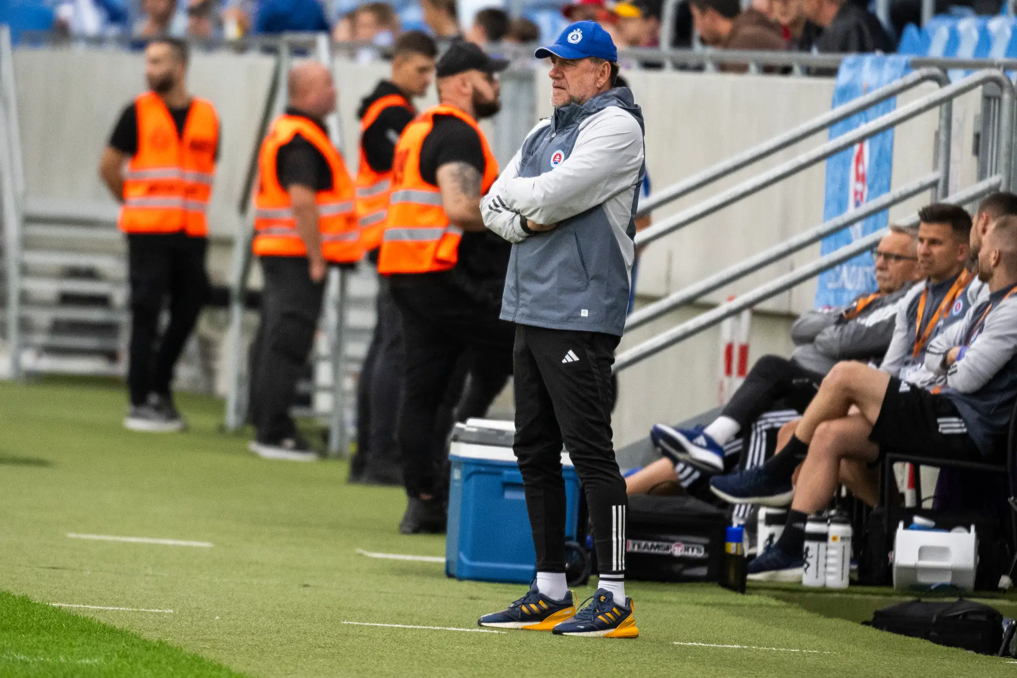 Tréner ŠK Slovan Bratislava Vladimír Weiss počas zápasu 2. kola Niké ligy proti Banskej Bystrici.
