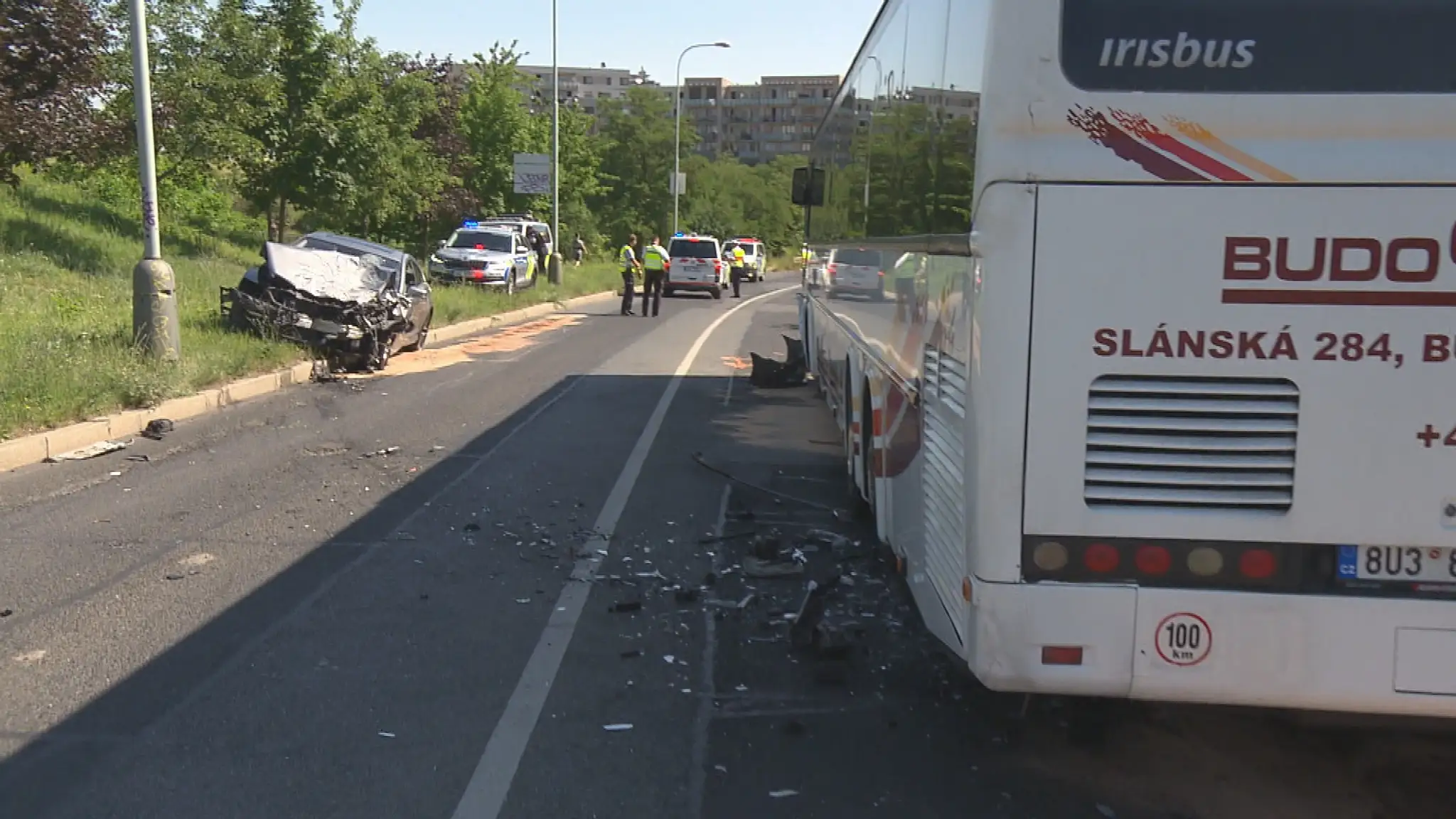 V Prahe havaroval autobus s deťmi. 
