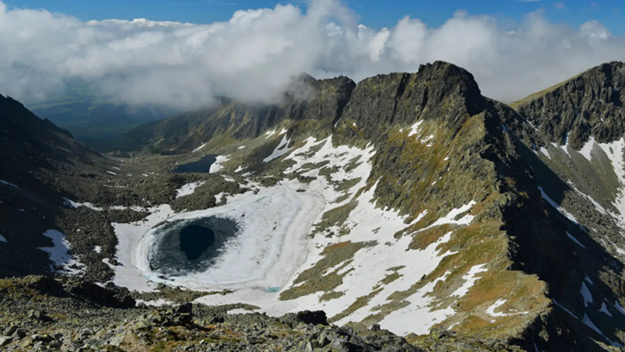 Vyšné a Nižné Wahlenbergovo pleso vo Furkotskej doline.