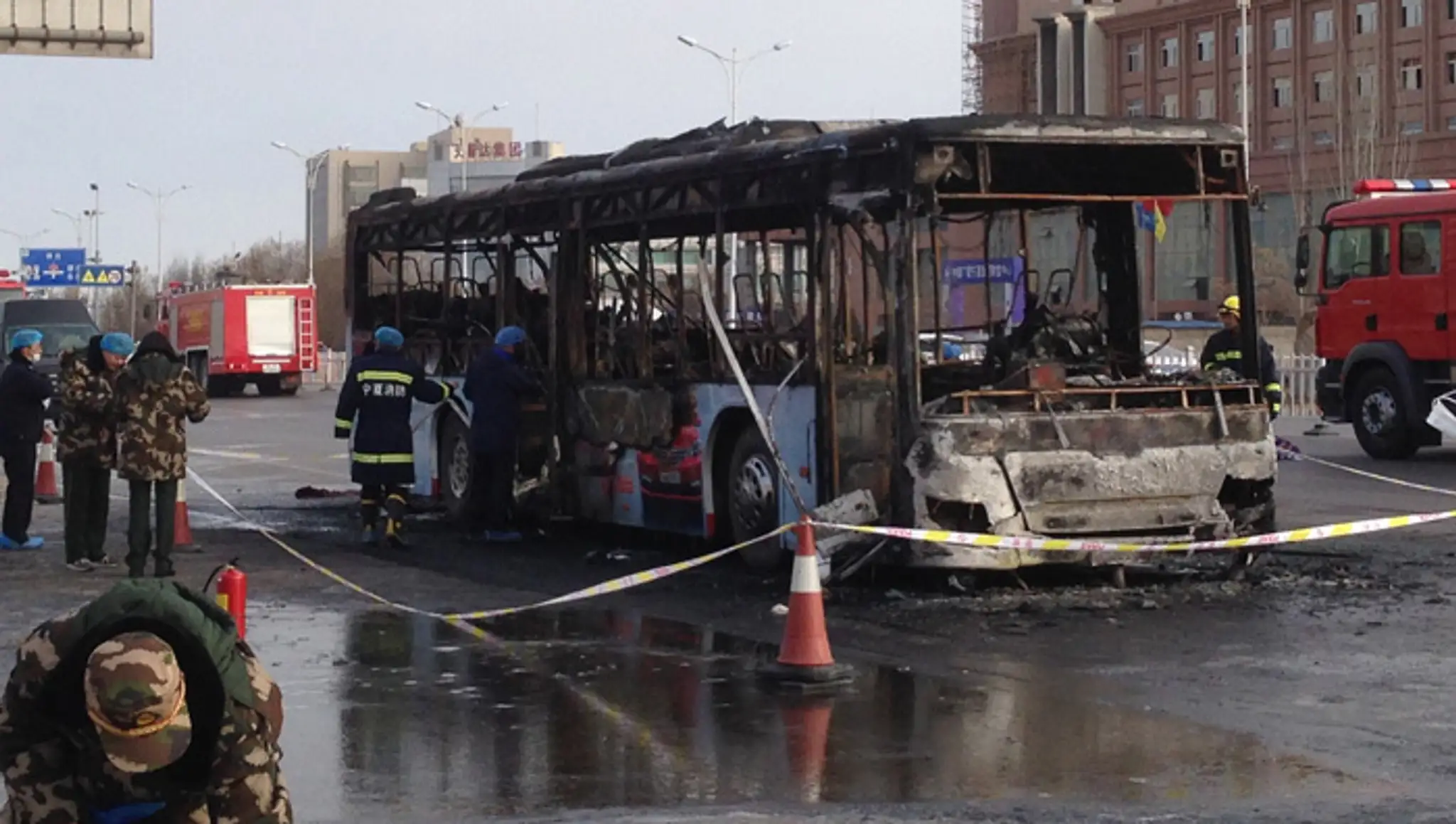 Požiar autobusu v Číne.