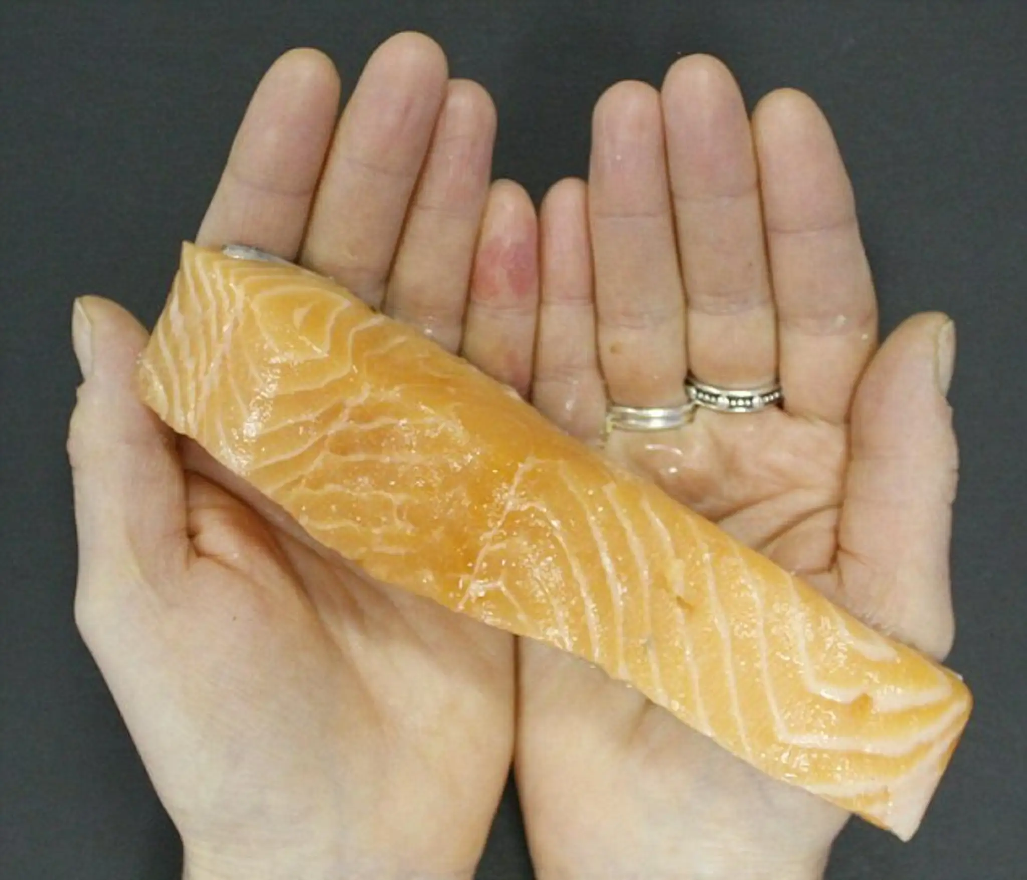 3395238700000578-3559914-A_portion_of_fish_is_125g_which_contains_271_calories_and_18_8g_-a-2_1461827867632.jpg