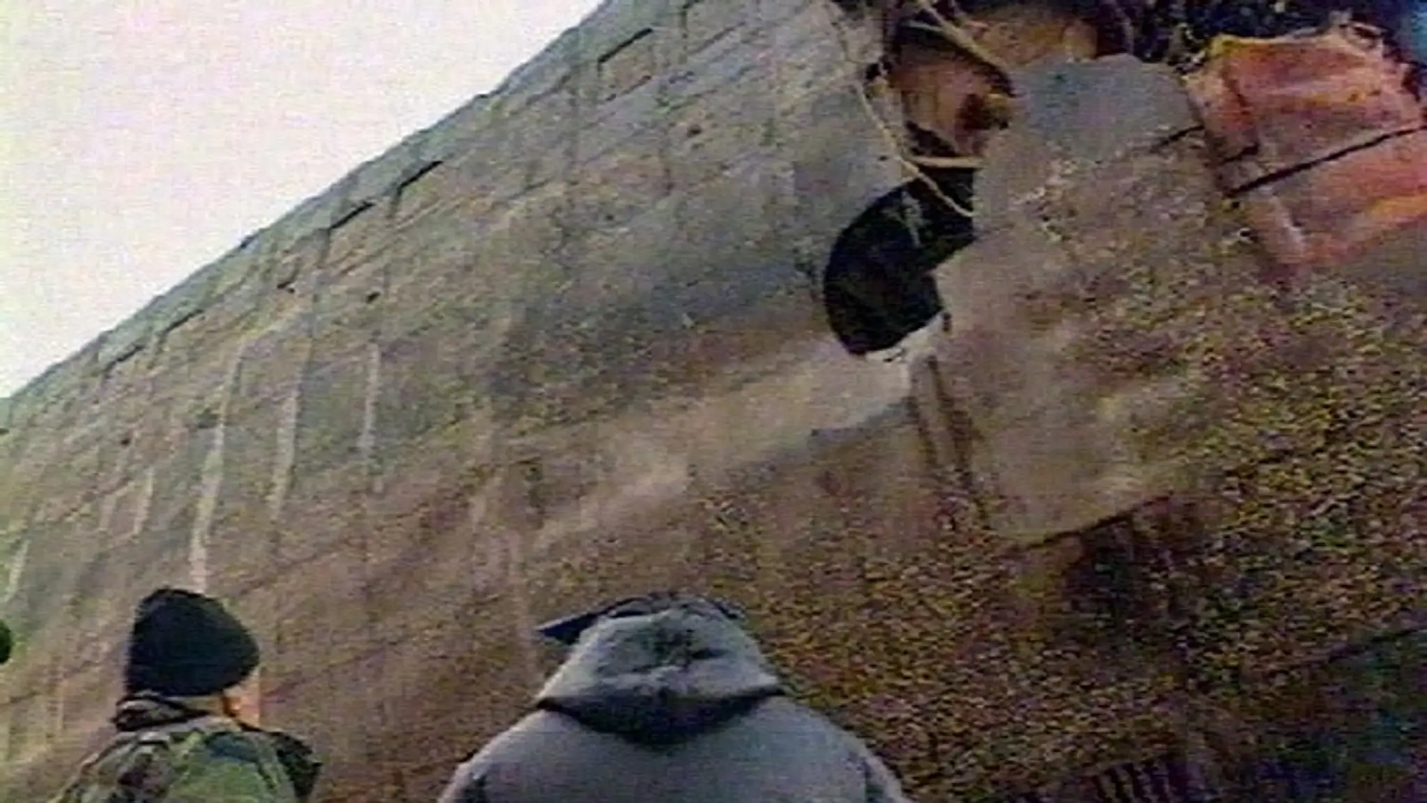 Na archívnej snímke z 25. októbra 2001 vrak jadrovej ponorky Kursk.